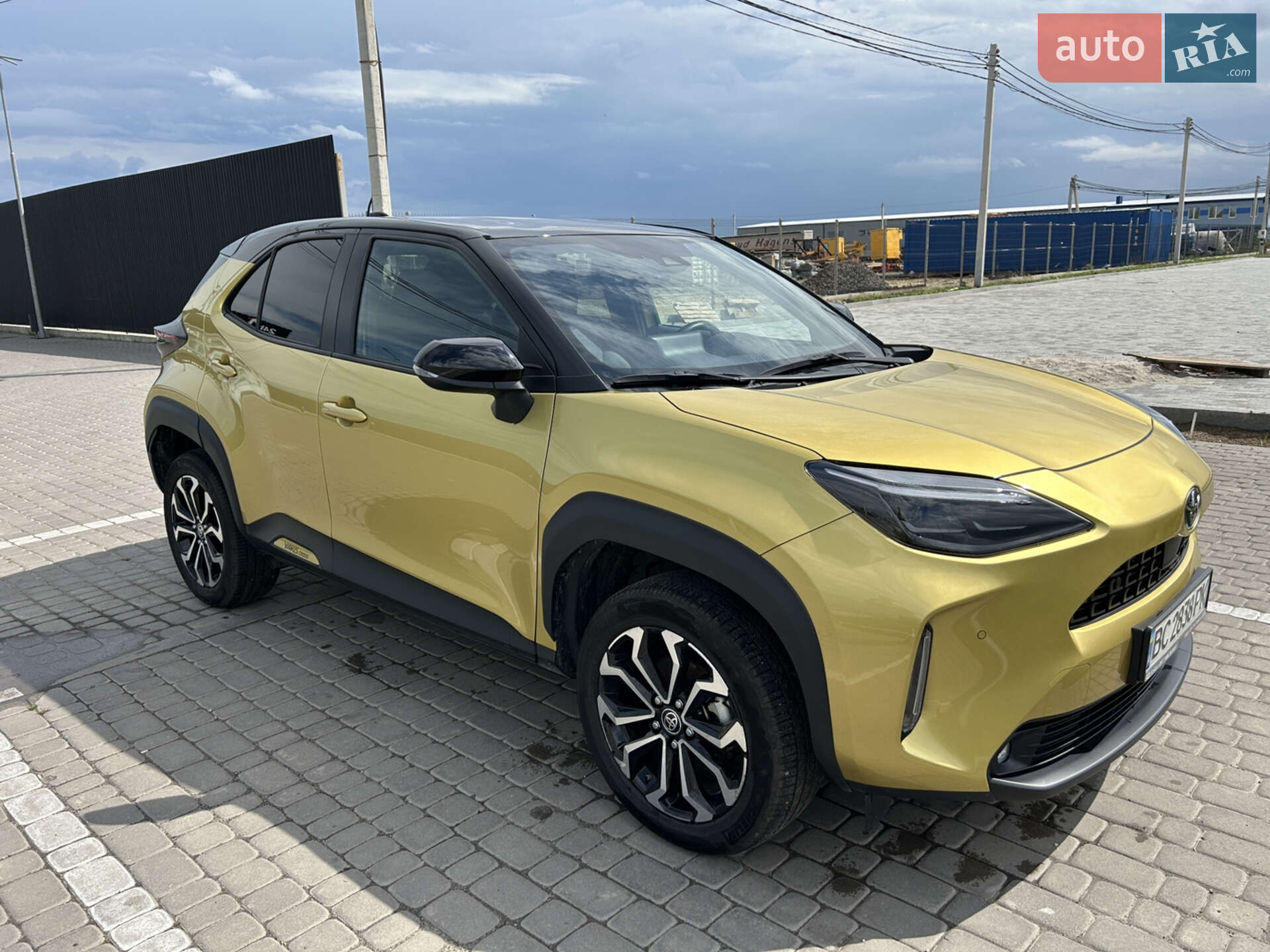 TOYOTA YARIS CROSS 2022