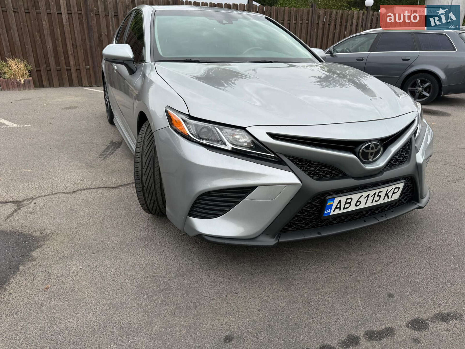 TOYOTA CAMRY