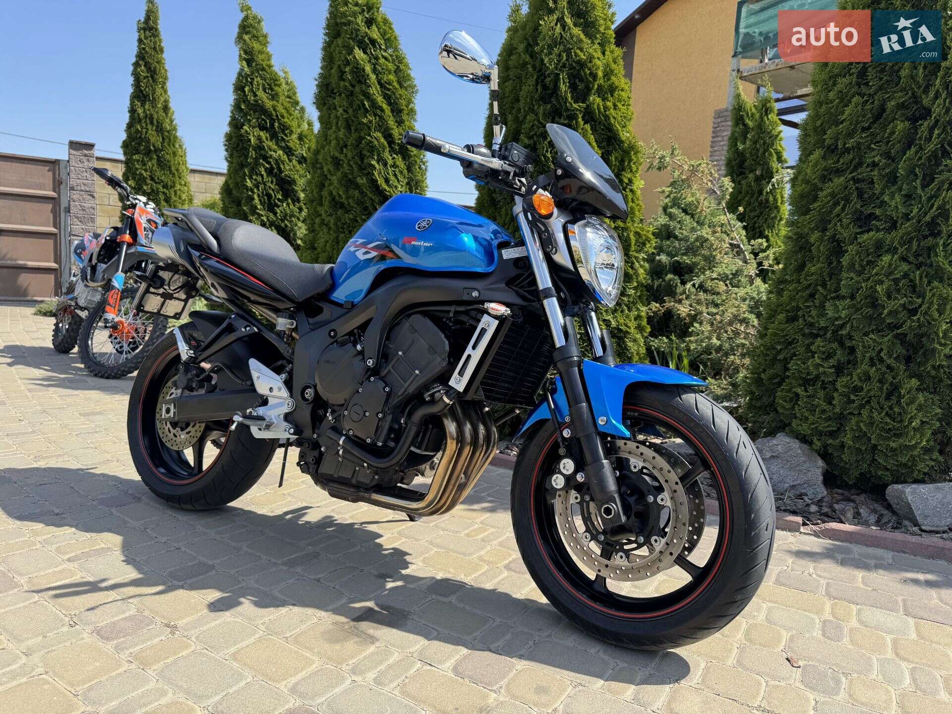 YAMAHA FZ6R 2009