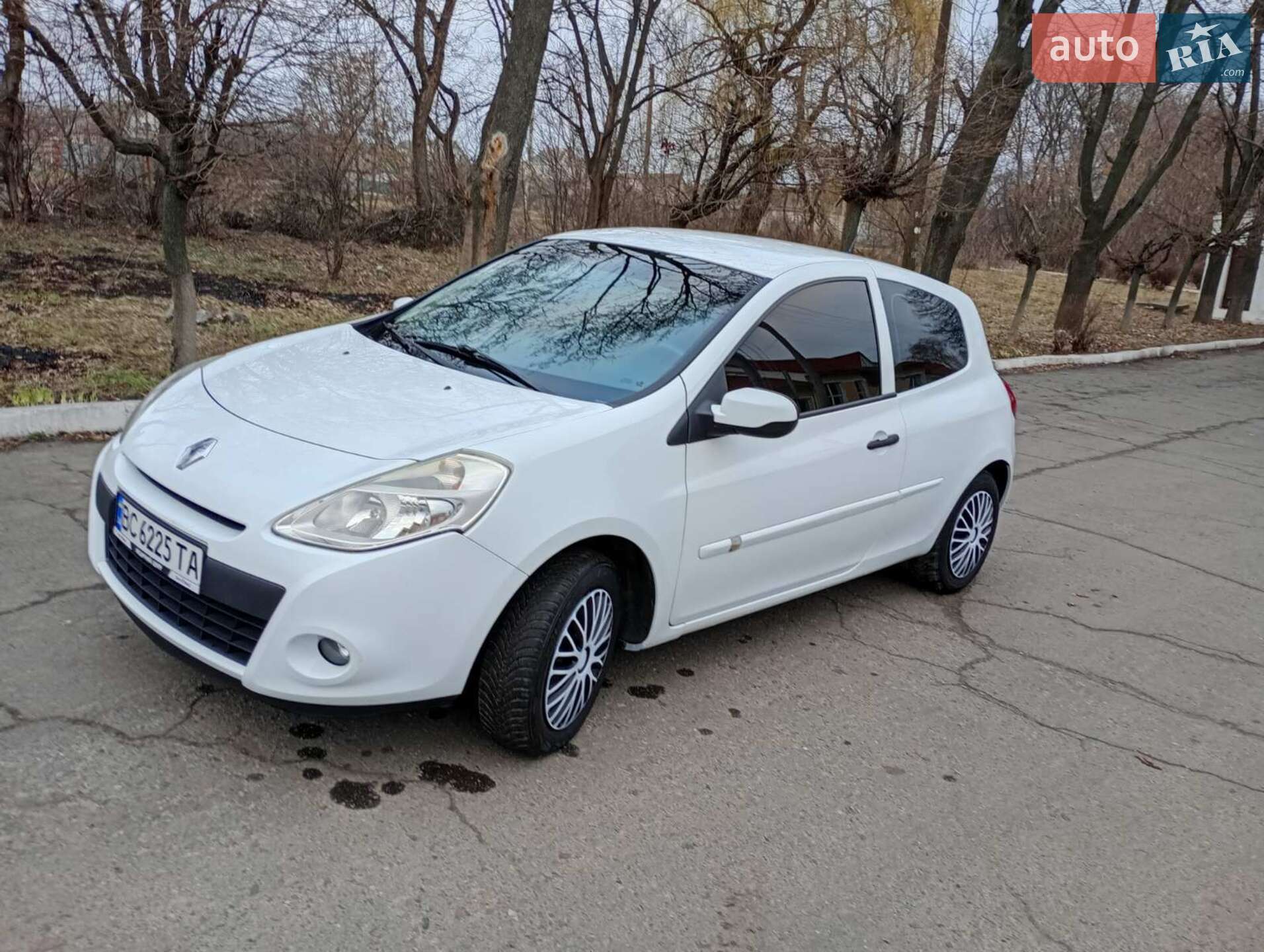 RENAULT CLIO 2011