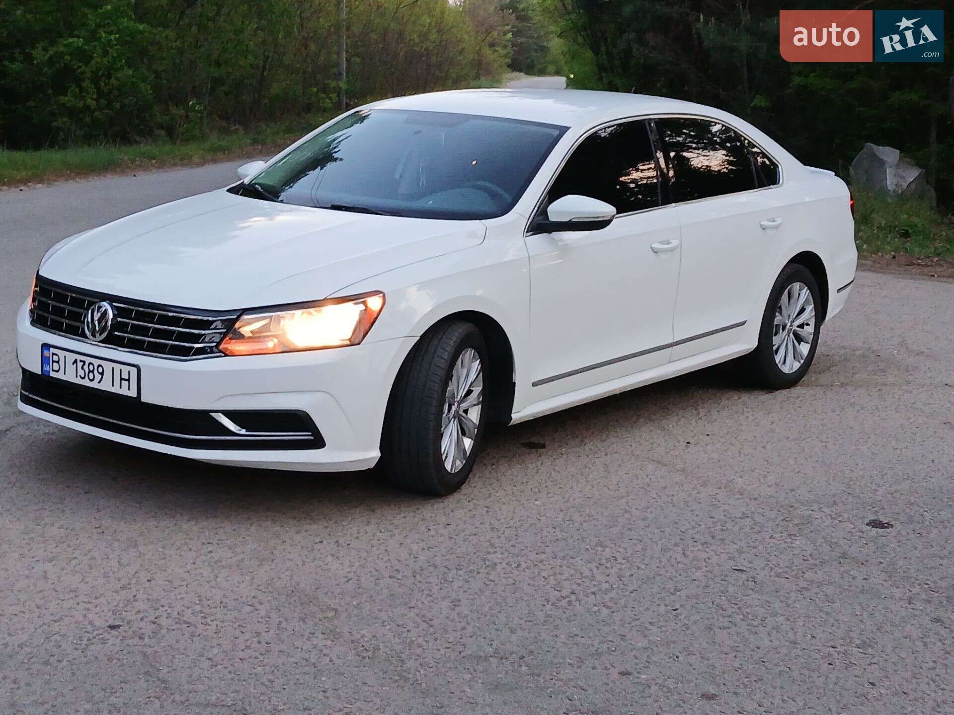 VOLKSWAGEN PASSAT 2016
