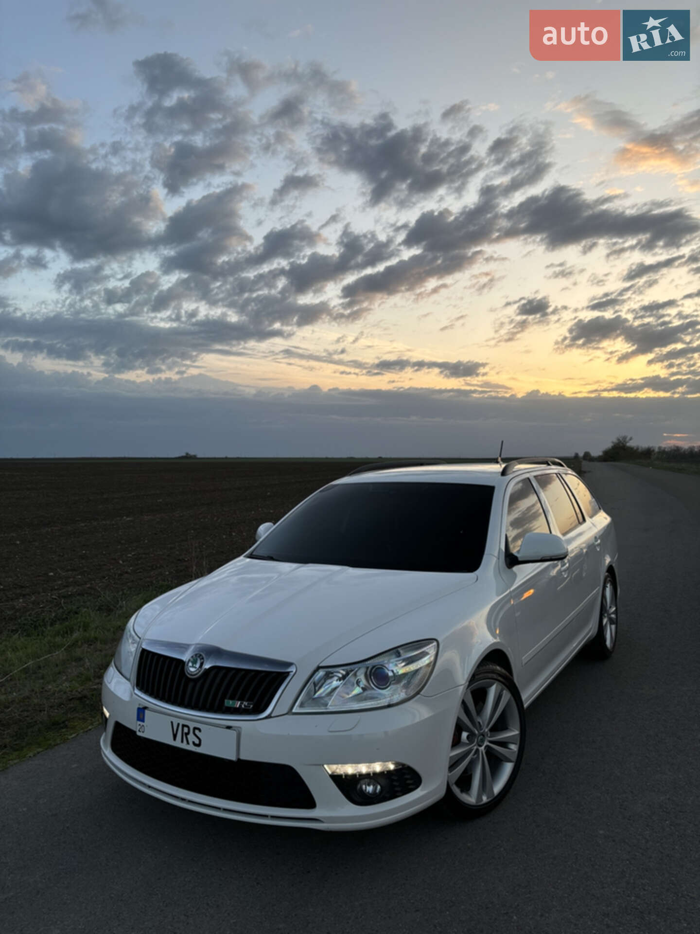 Головне фото звіту автомобіля SKODA OCTAVIA 2012