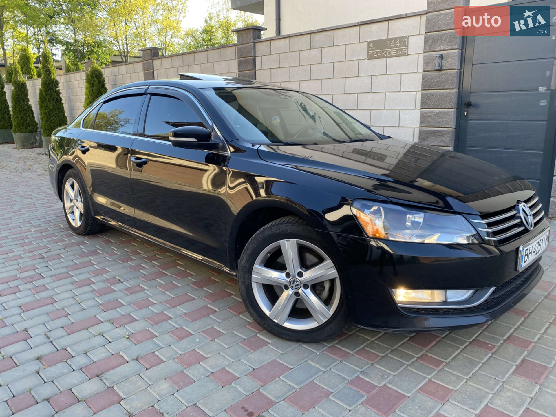VOLKSWAGEN PASSAT 2014