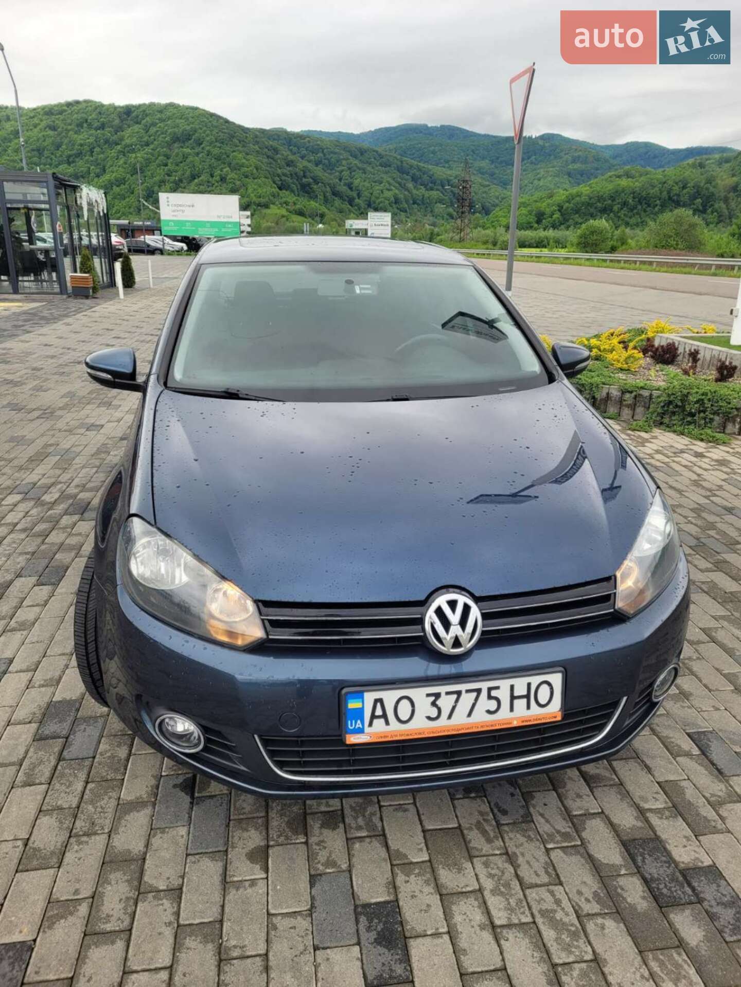 VOLKSWAGEN GOLF 2012