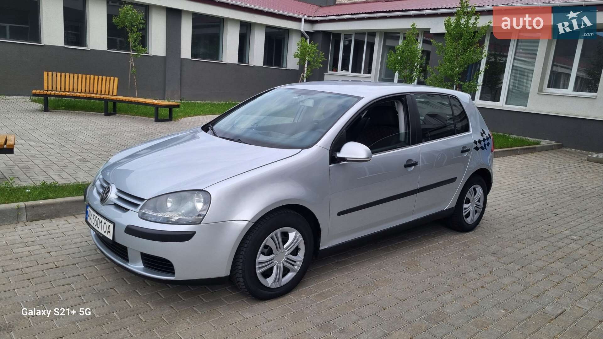 VOLKSWAGEN GOLF 2003