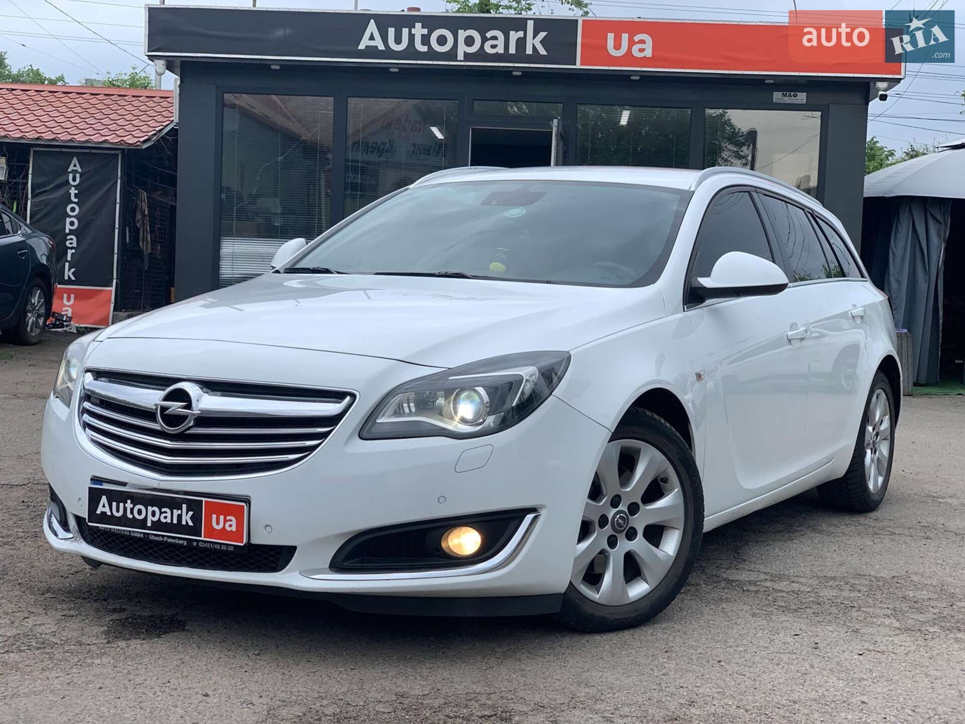 Головне фото звіту автомобіля OPEL INSIGNIA 2013
