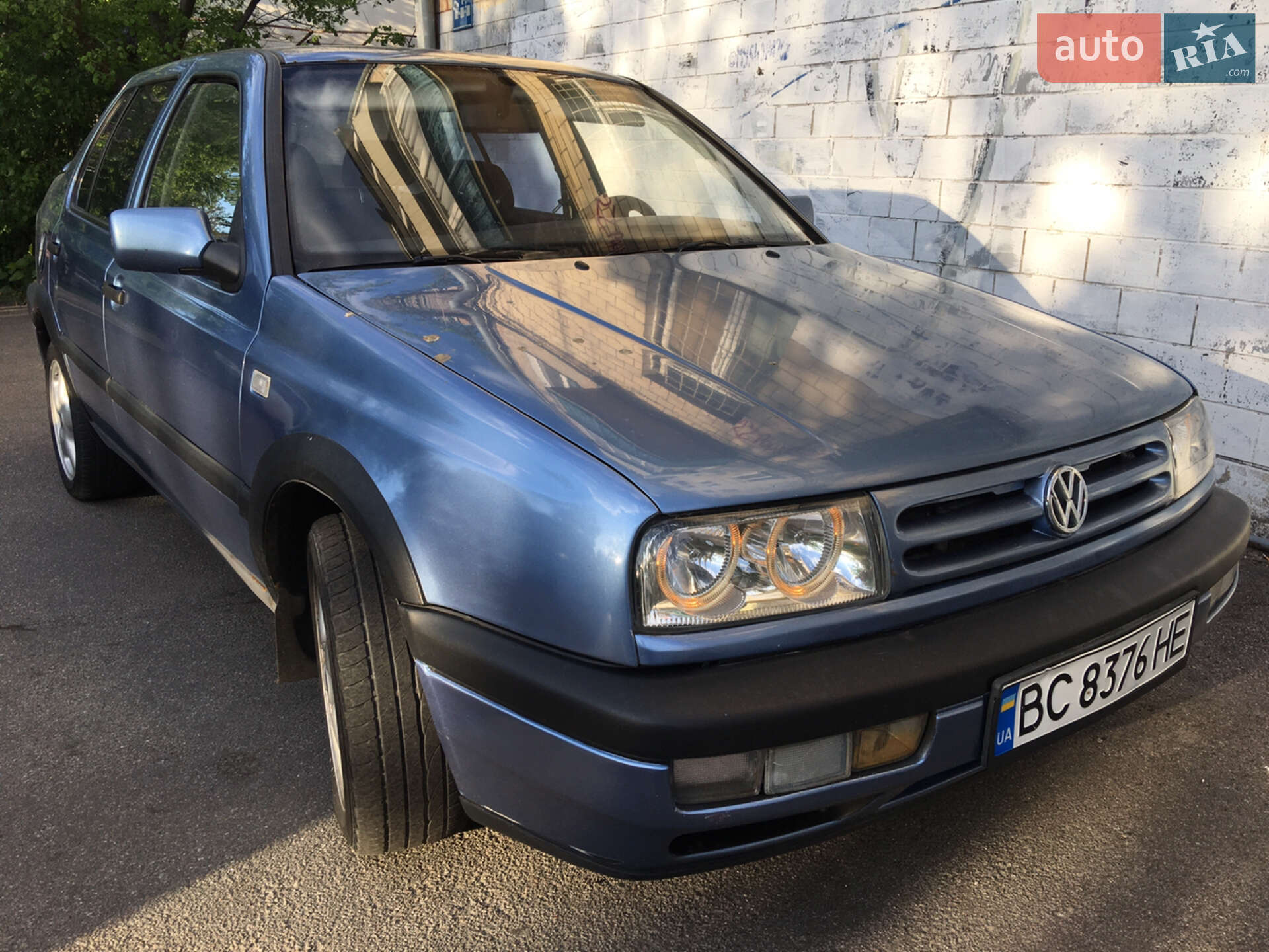 VOLKSWAGEN VENTO 1992