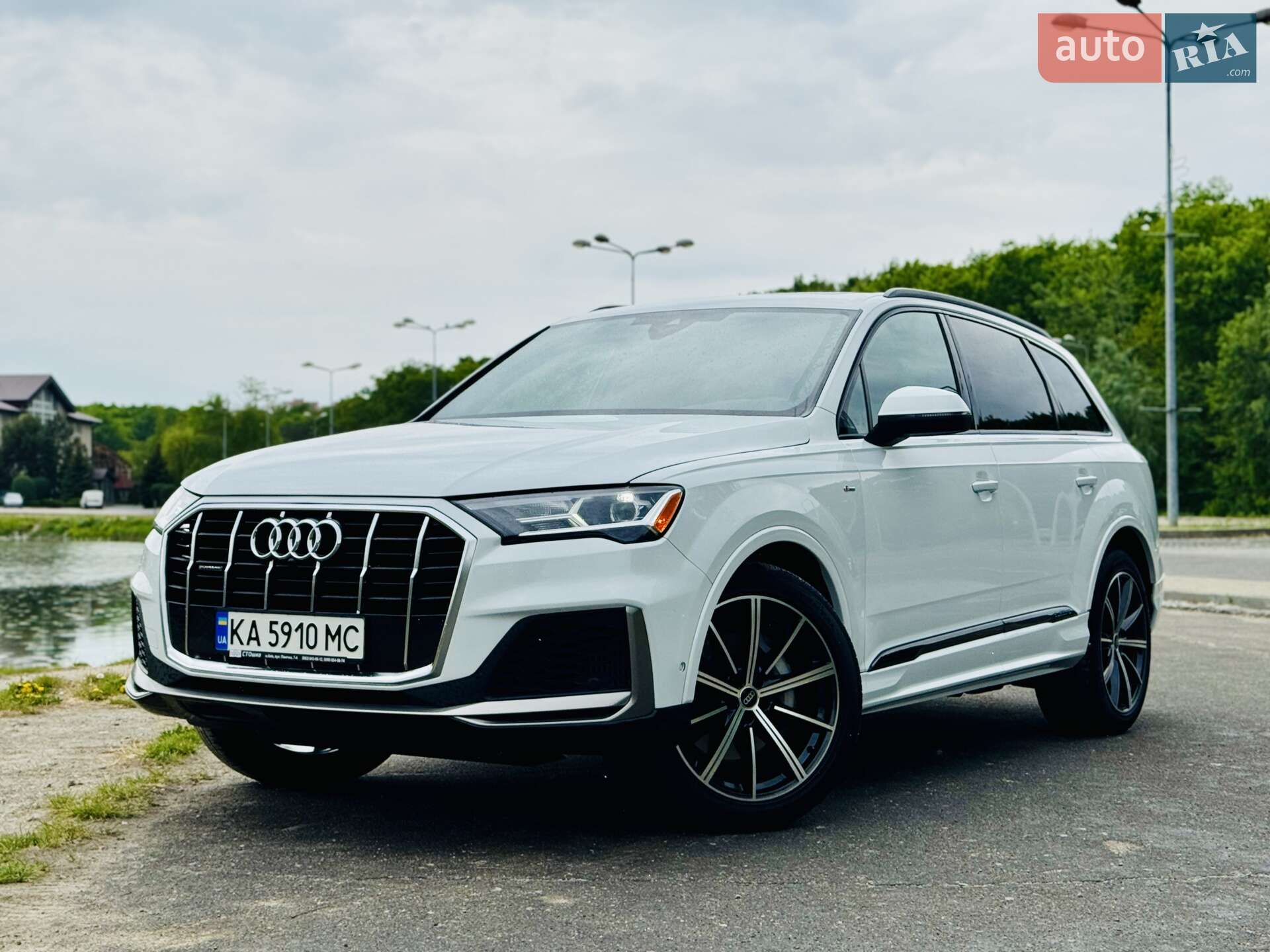 AUDI Q7 2022