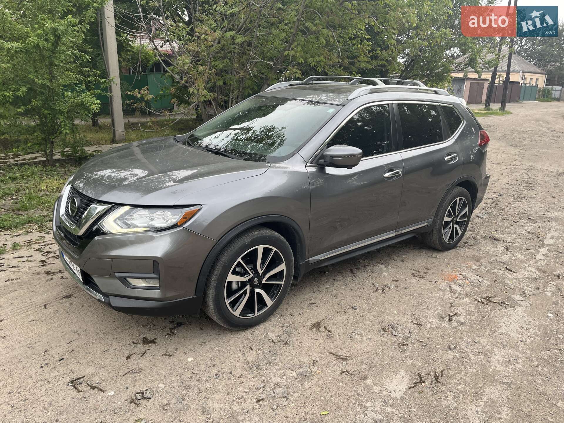 NISSAN ROGUE 2019