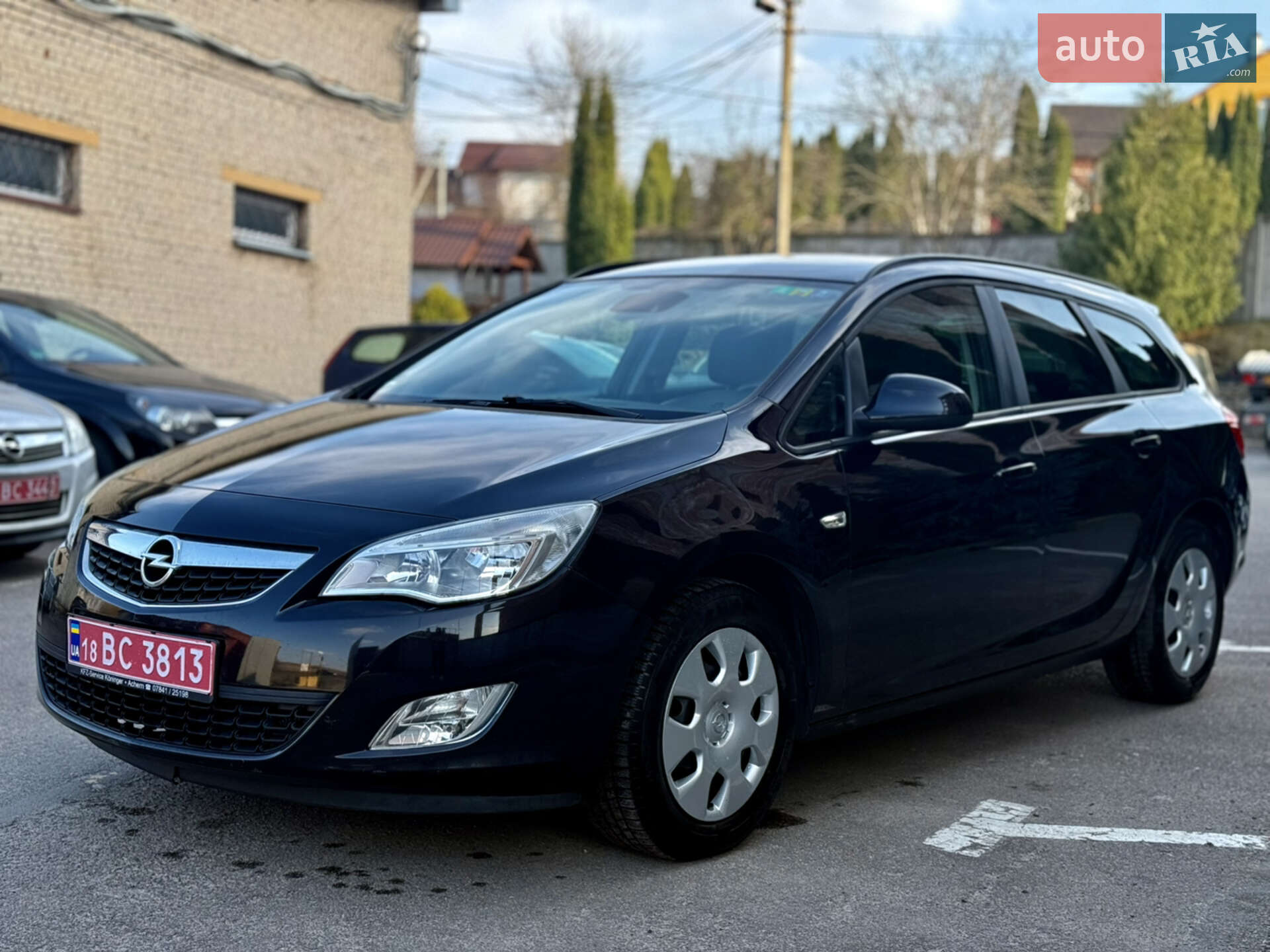 OPEL ASTRA 2011