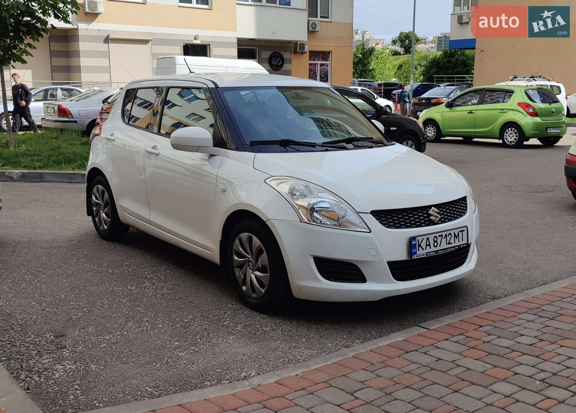 SUZUKI SWIFT 2011