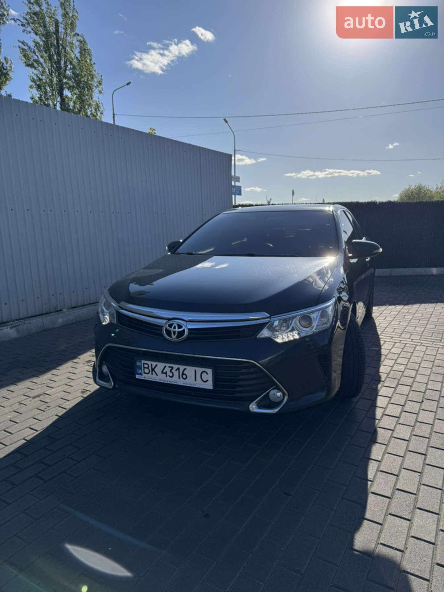 TOYOTA CAMRY 2016