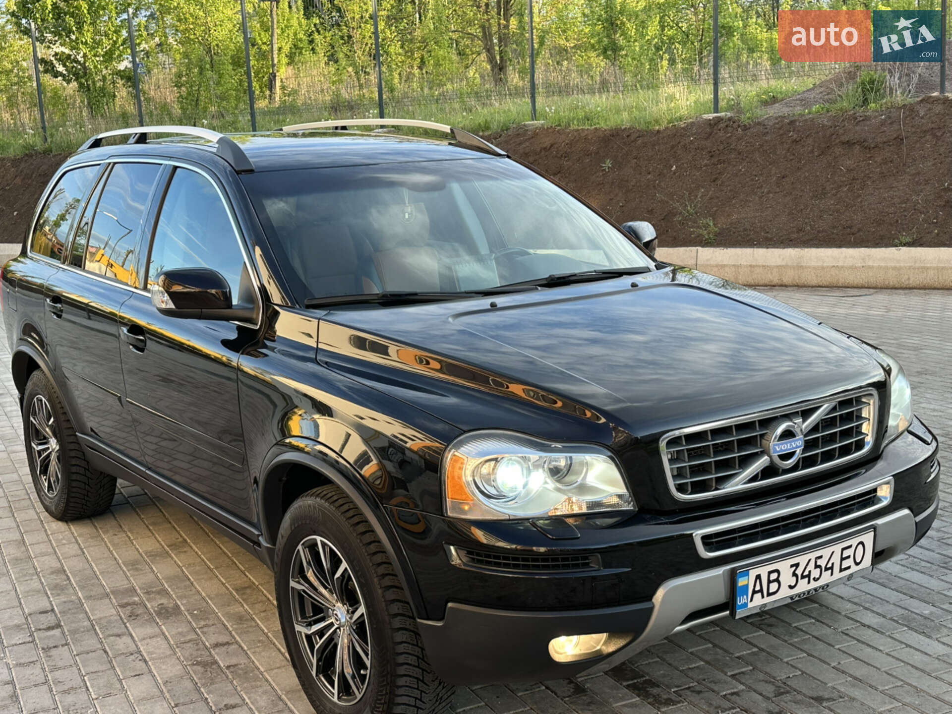VOLVO XC90 2011