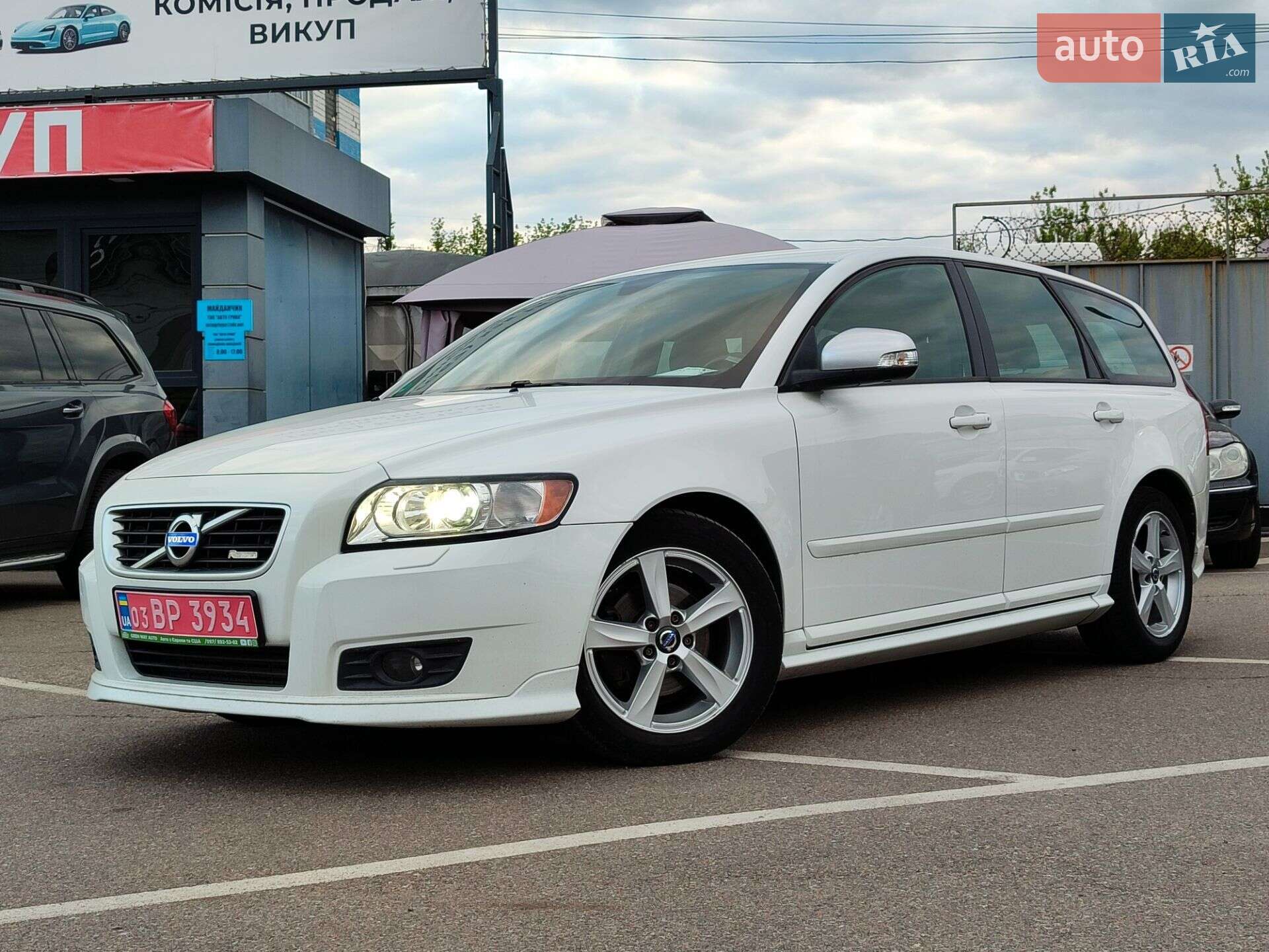 VOLVO V50 2010