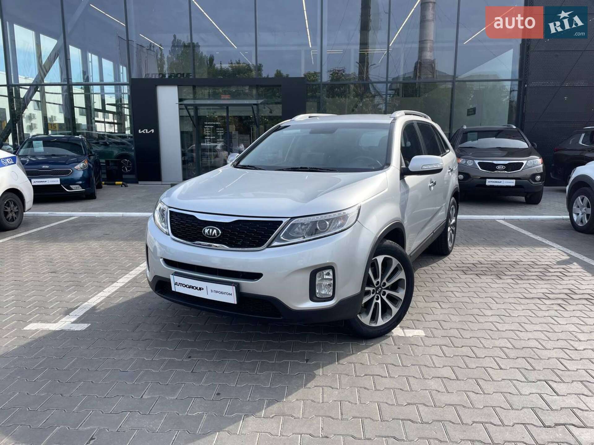 Головне фото звіту автомобіля KIA SORENTO 2013