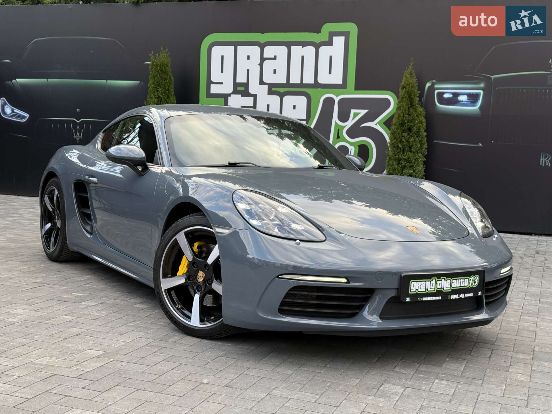PORSCHE CAYMAN 2018