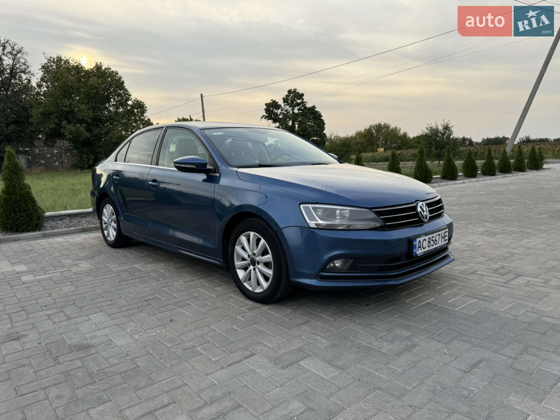 VOLKSWAGEN JETTA 2016
