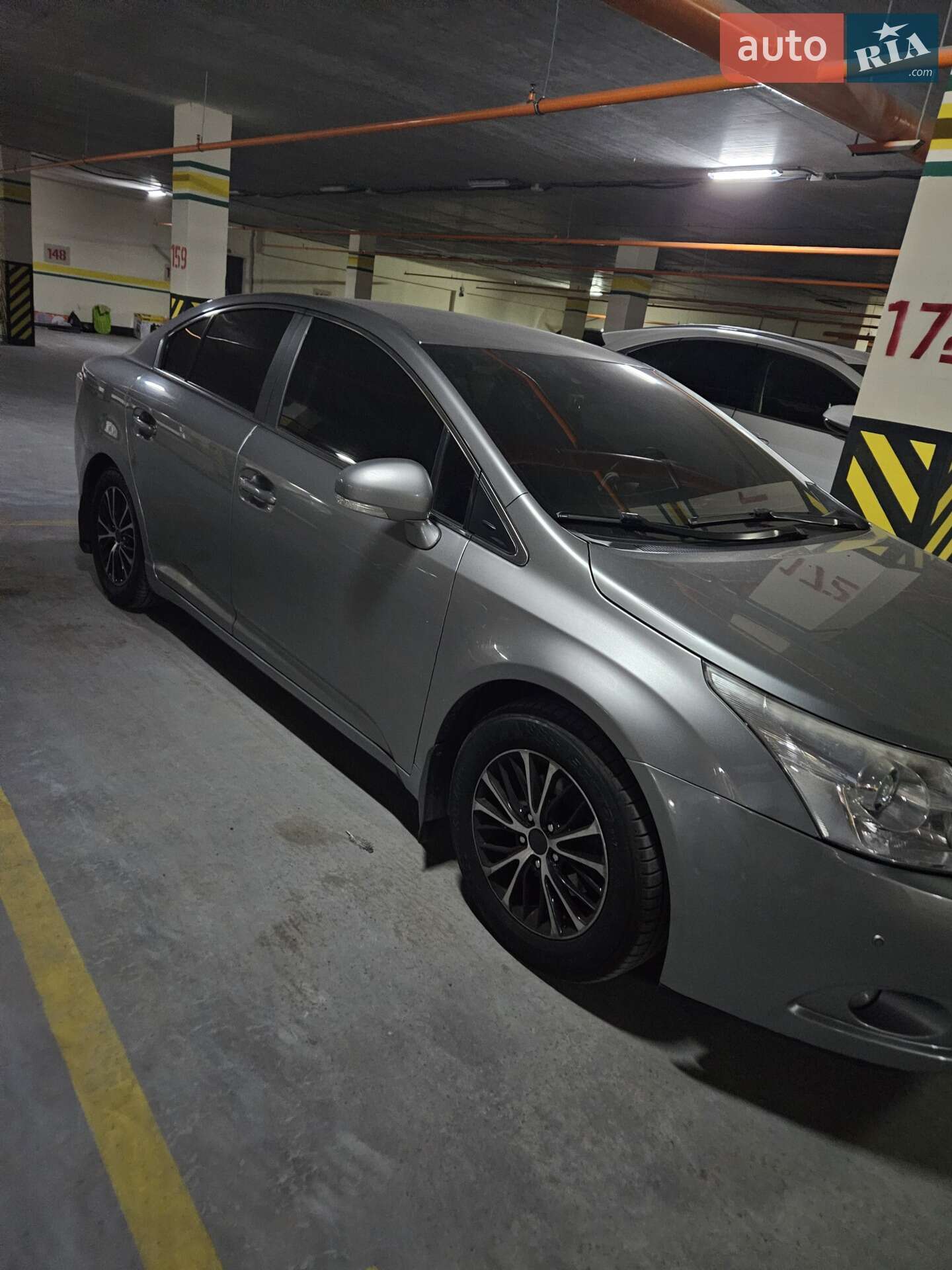 Головне фото звіту автомобіля TOYOTA AVENSIS 2011