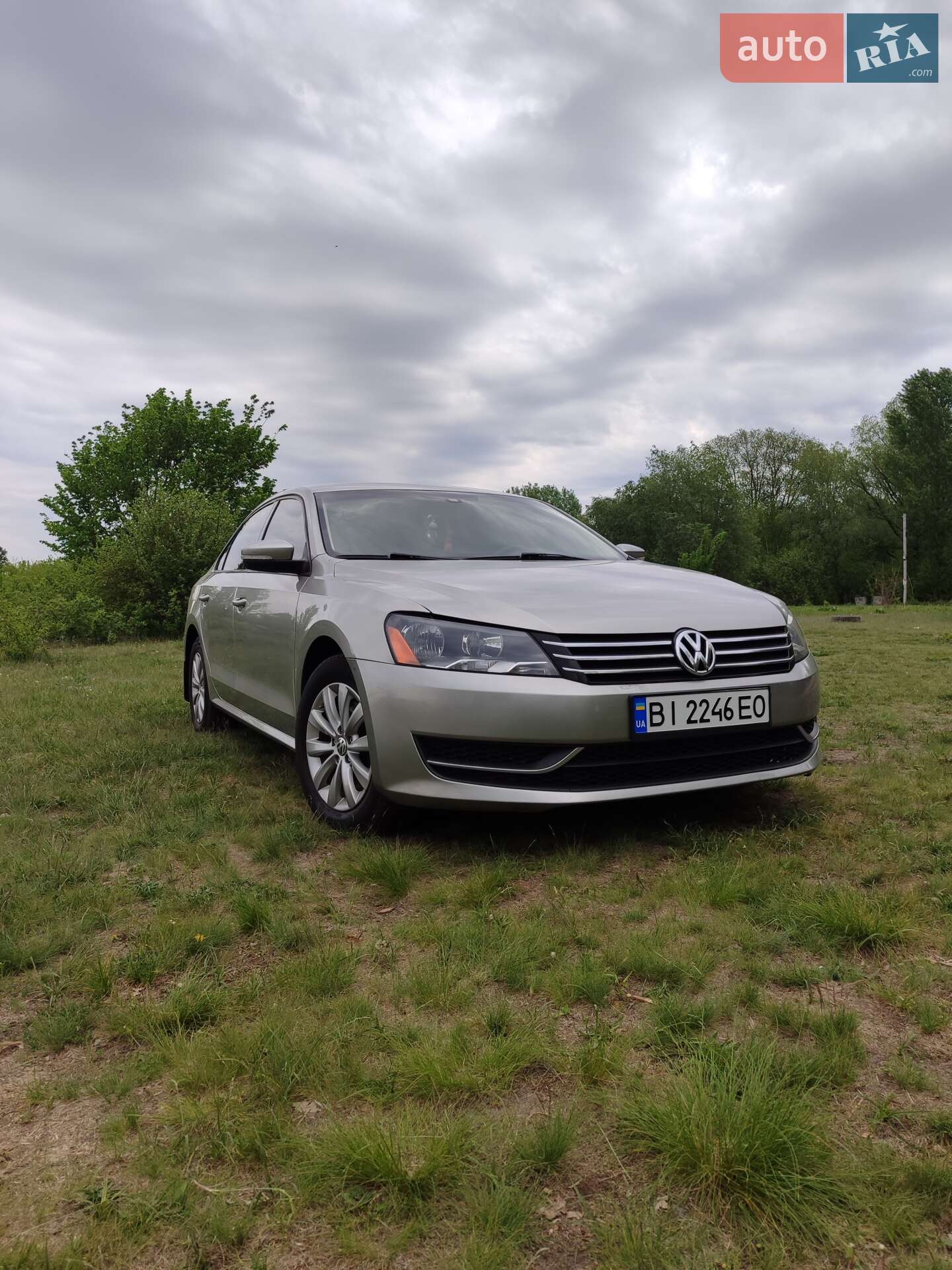 VOLKSWAGEN PASSAT 2014