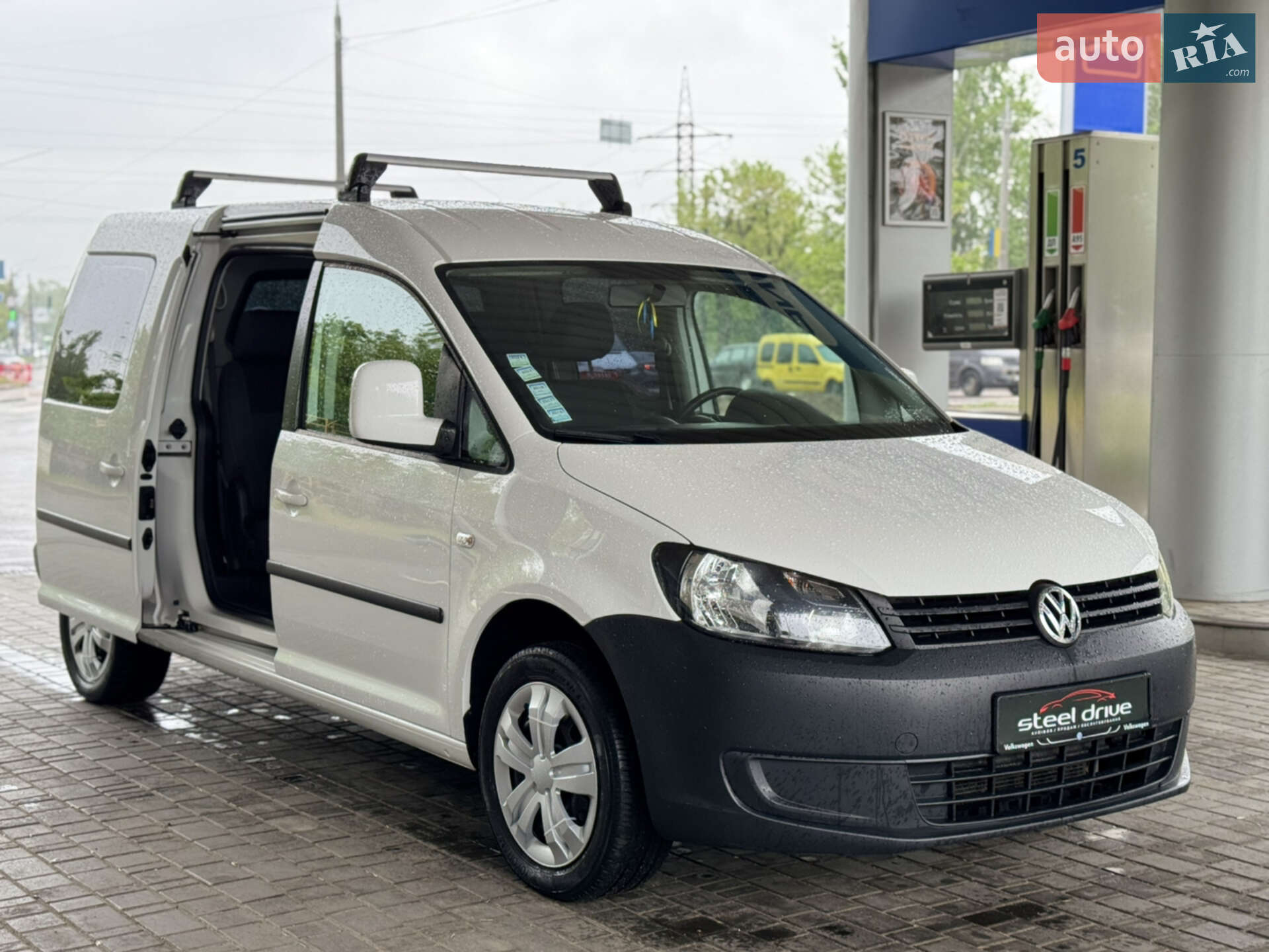 VOLKSWAGEN CADDY 2014