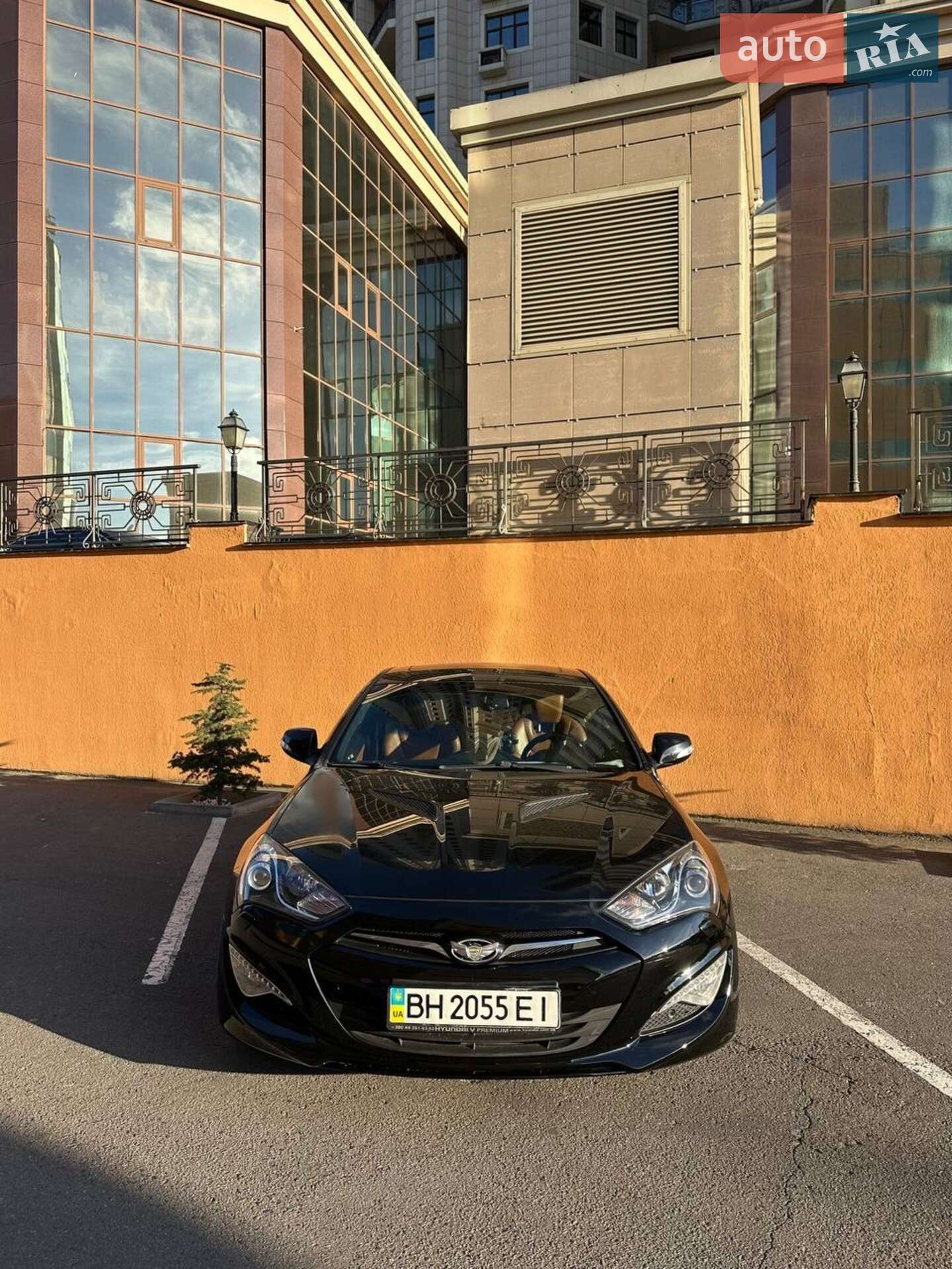 Головне фото звіту автомобіля HYUNDAI GENESIS COUPE 2012