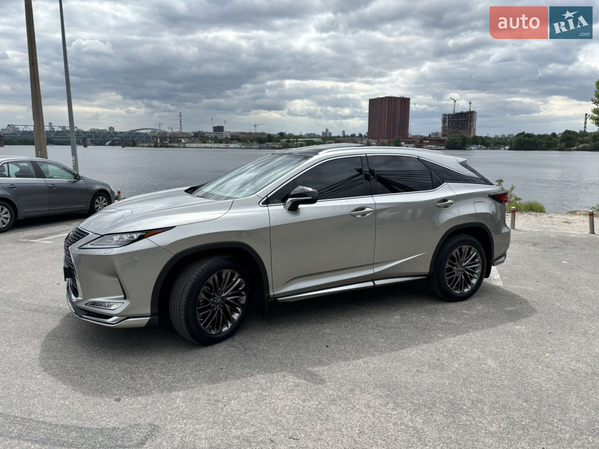 Lexus RX 2022