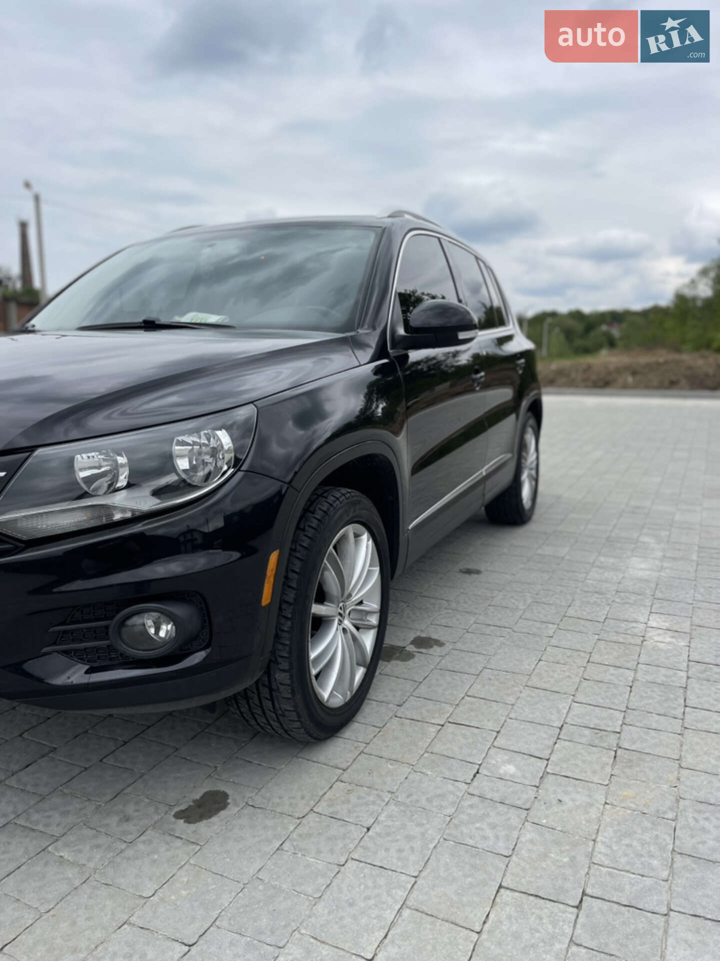 VOLKSWAGEN TIGUAN 2012