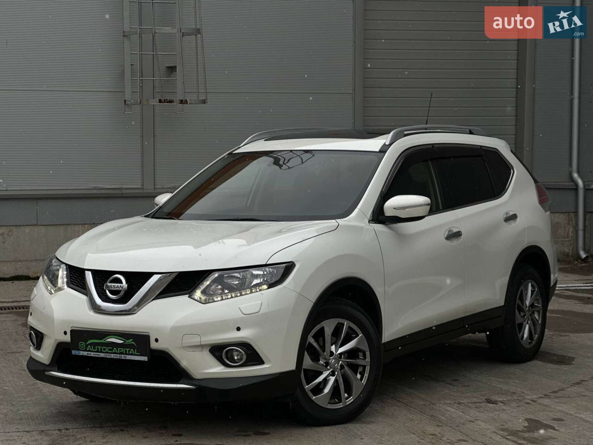 NISSAN X-TRAIL 2015