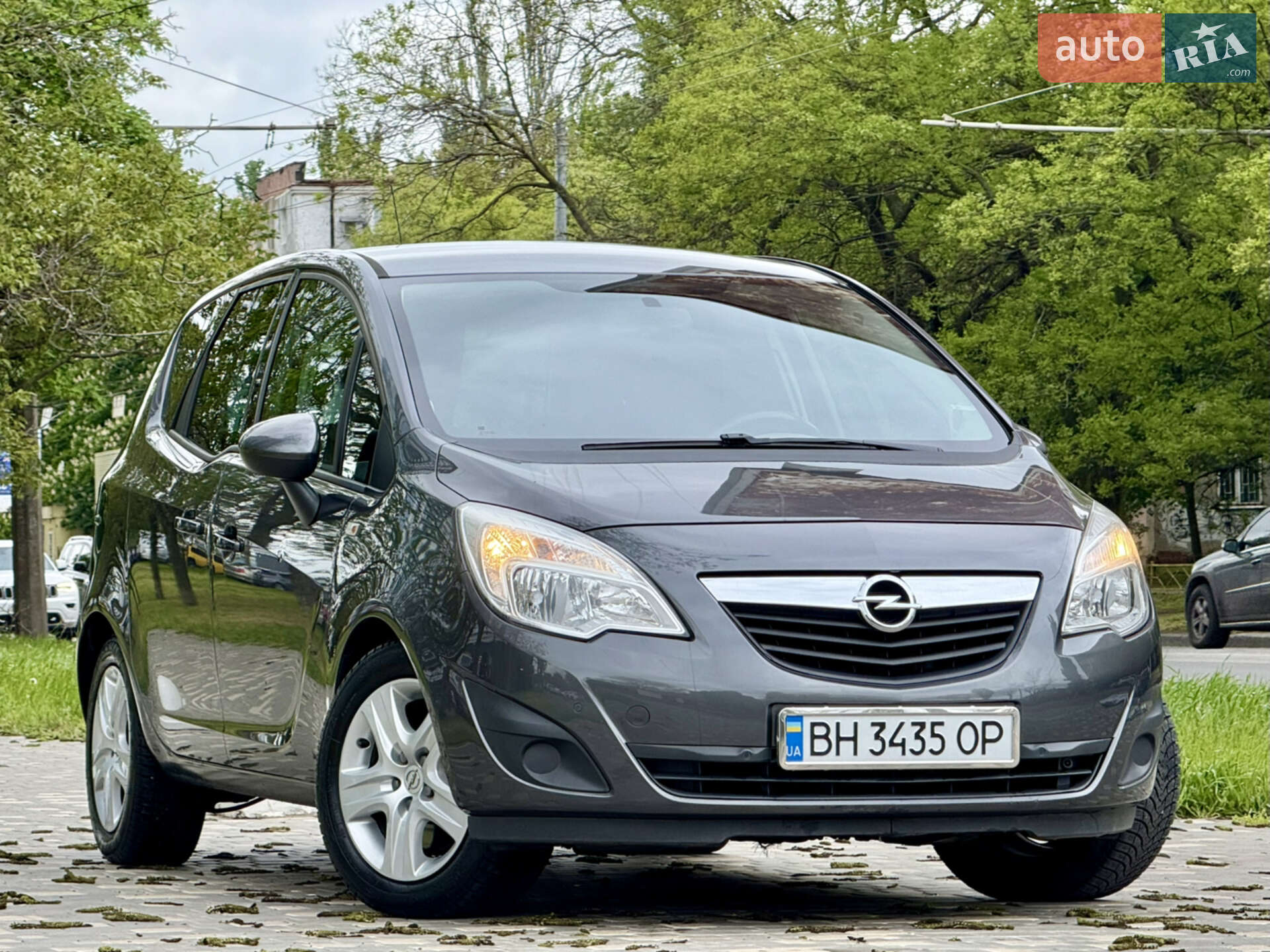 OPEL MERIVA 2011