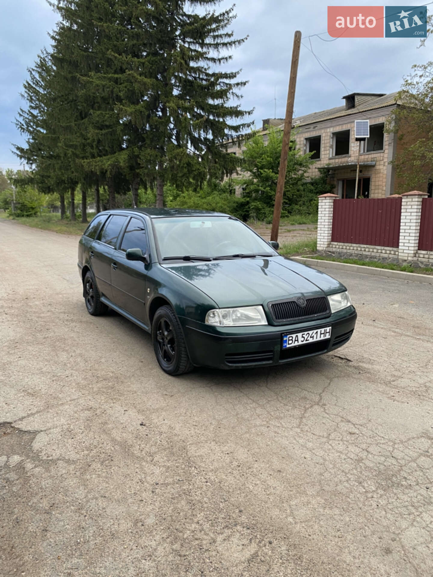 Головне фото звіту автомобіля SKODA OCTAVIA 2002