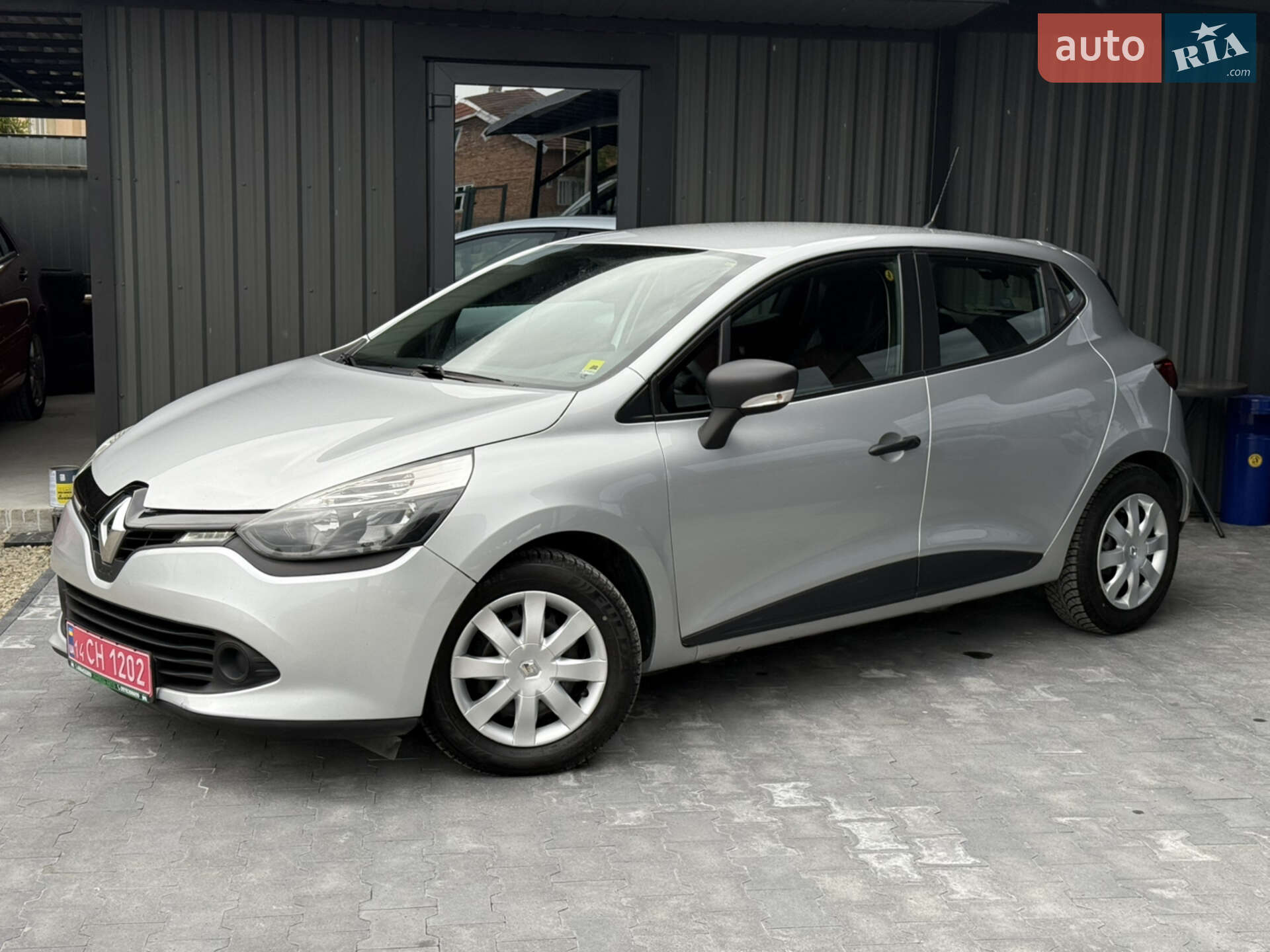 RENAULT CLIO 2015