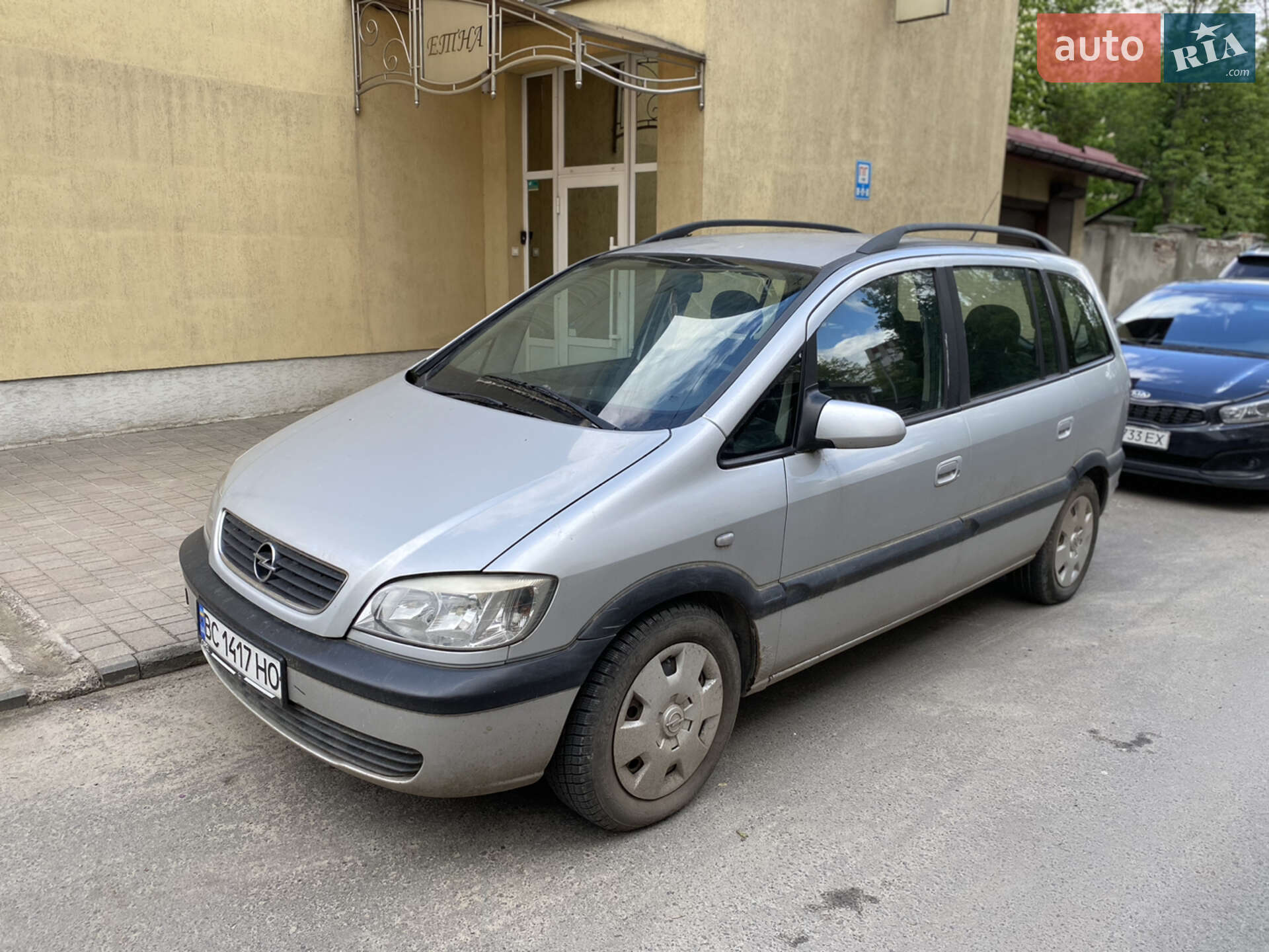 OPEL ZAFIRA 2003