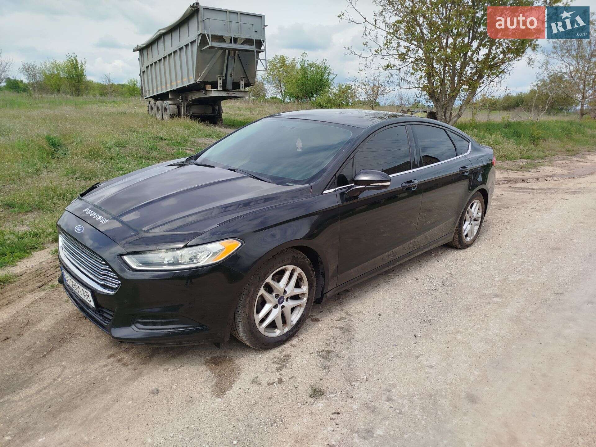 Головне фото звіту автомобіля FORD FUSION 2013