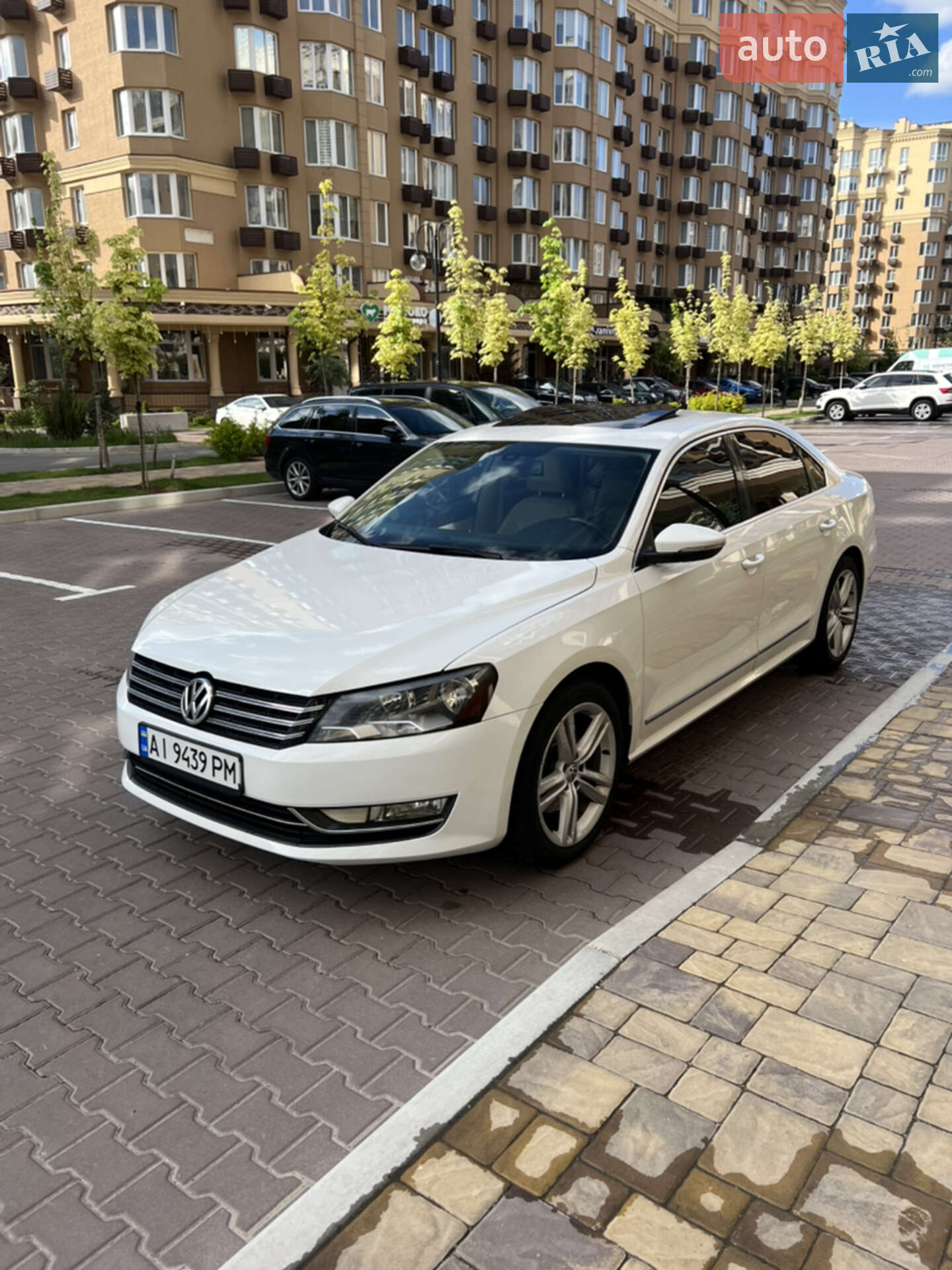 VOLKSWAGEN PASSAT 2012