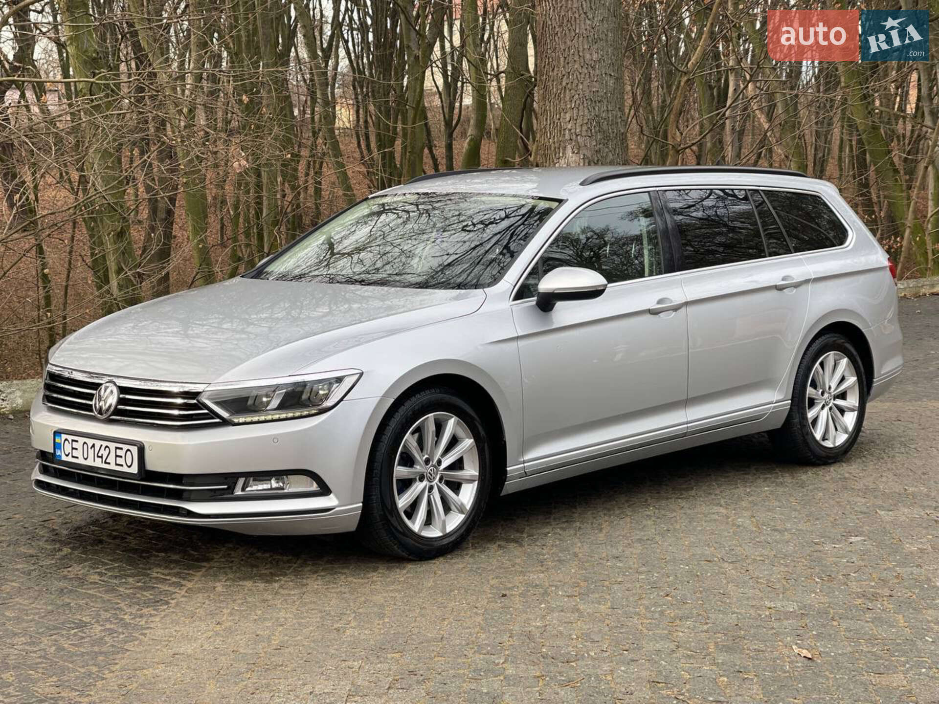 VOLKSWAGEN PASSAT 2016