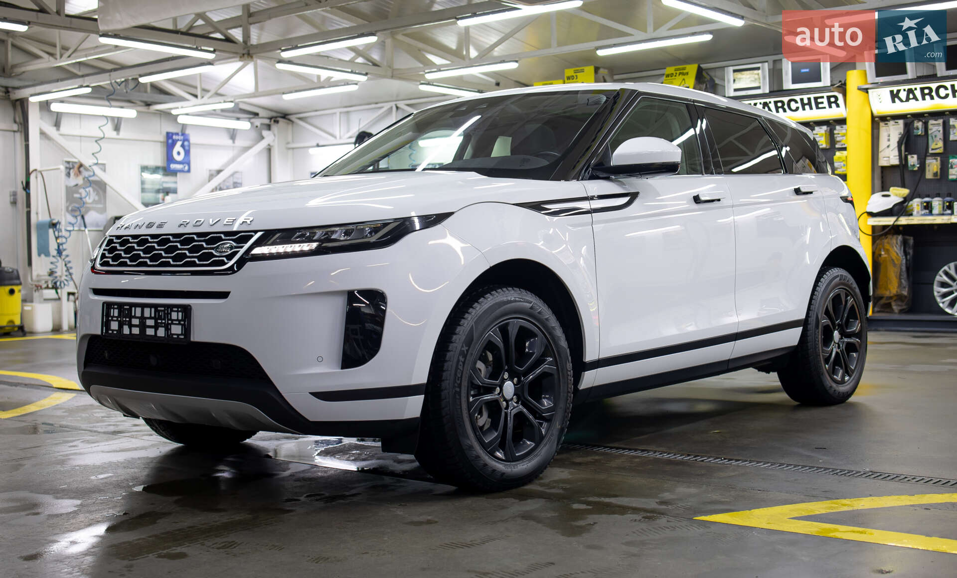 Головне фото звіту автомобіля LAND ROVER RANGE ROVER EVOQUE 2019