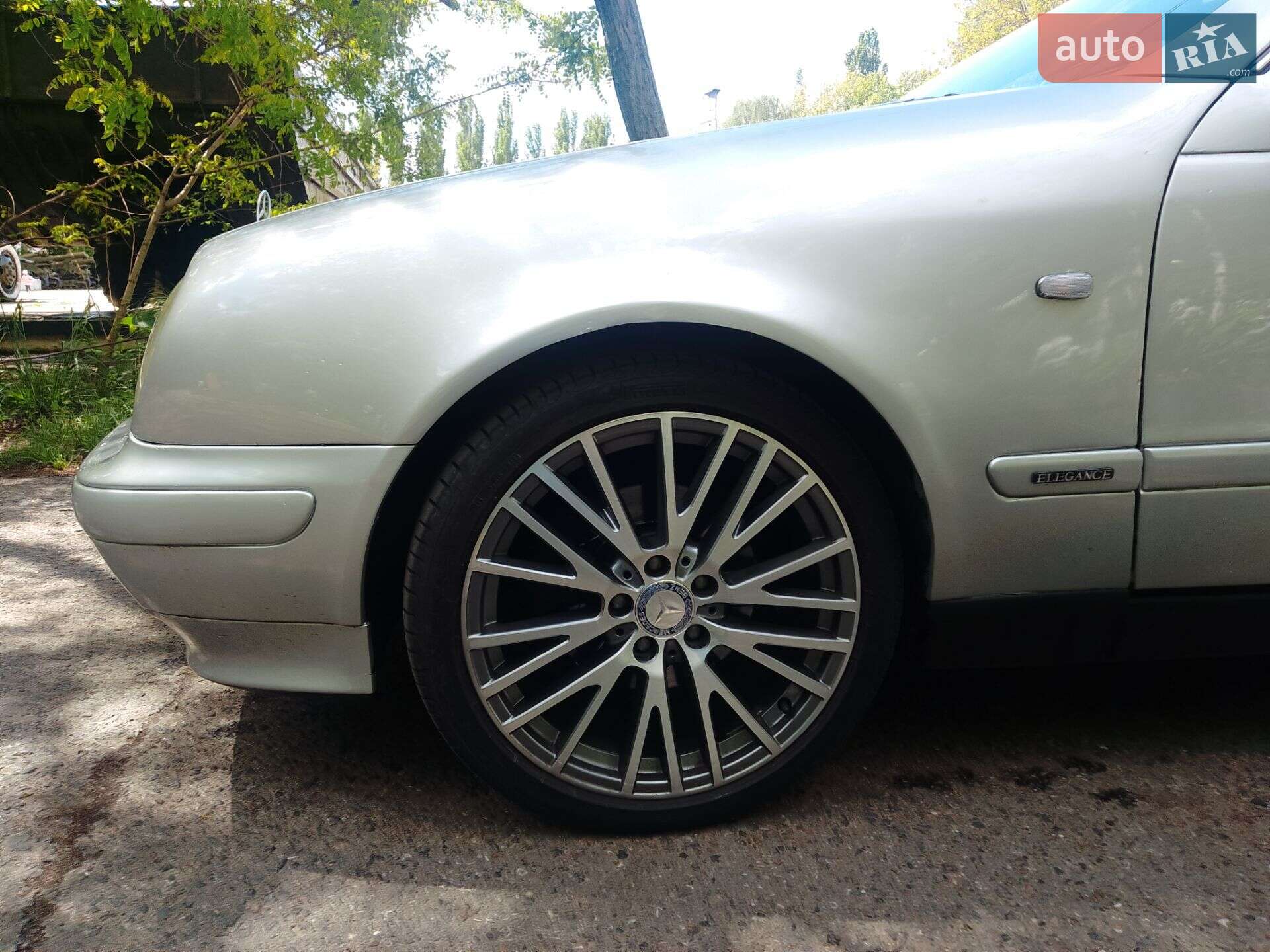 MERCEDES-BENZ CLK 230 1998