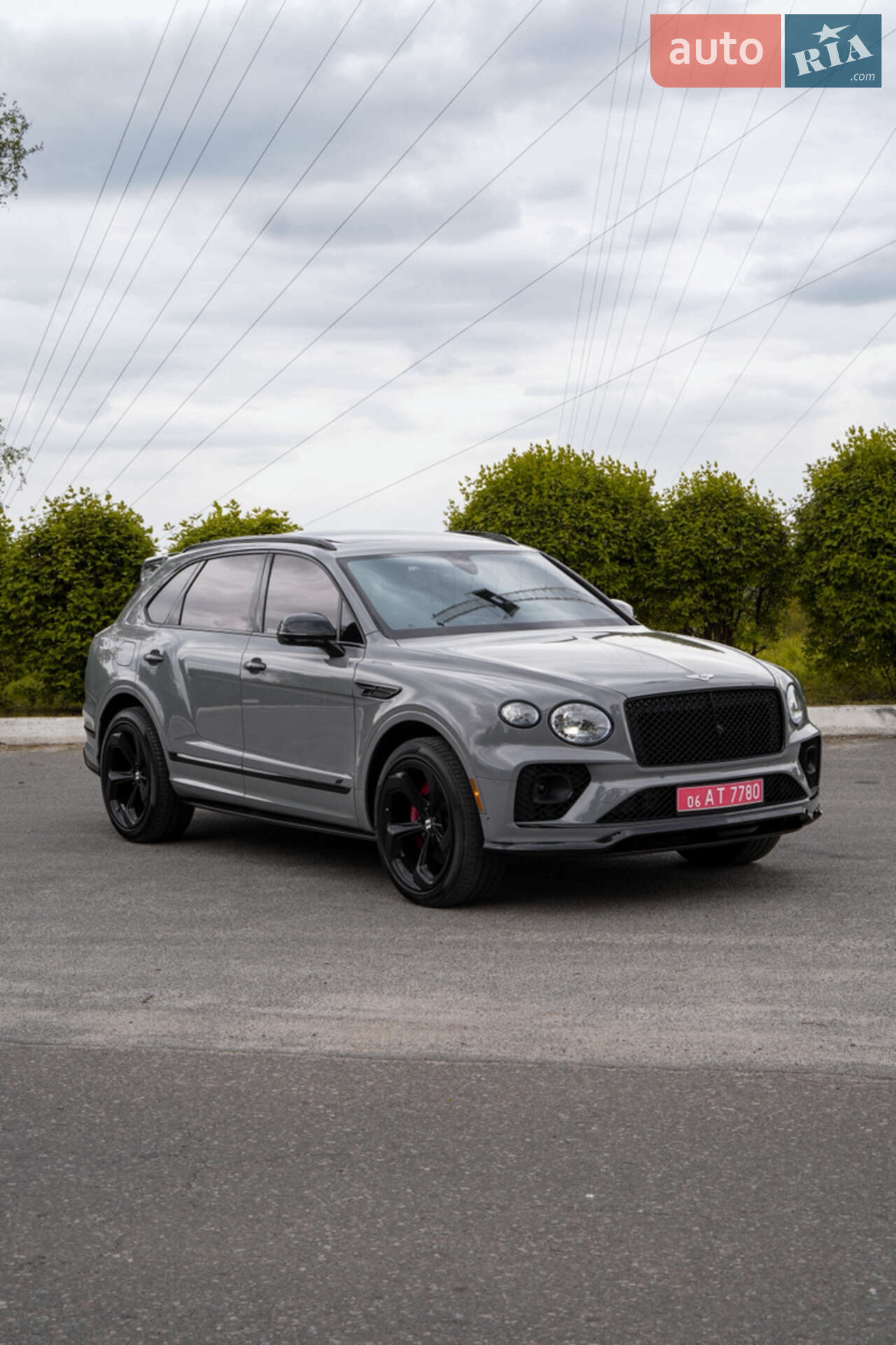 BENTLEY BENTAYGA 2022