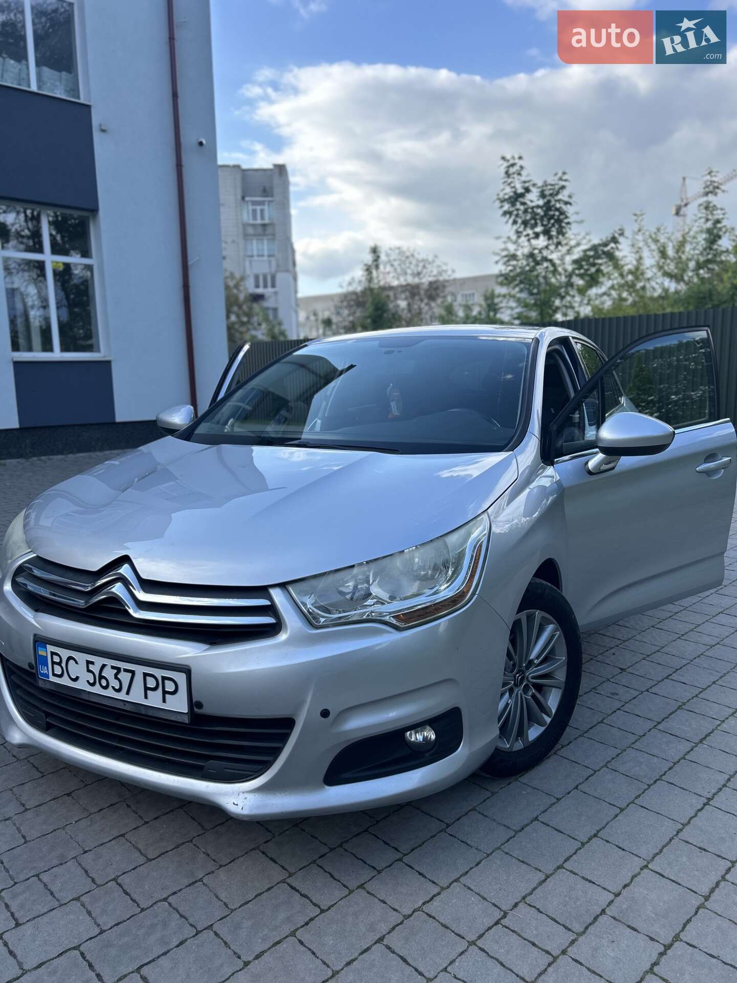 Головне фото звіту автомобіля CITROEN C4 2011