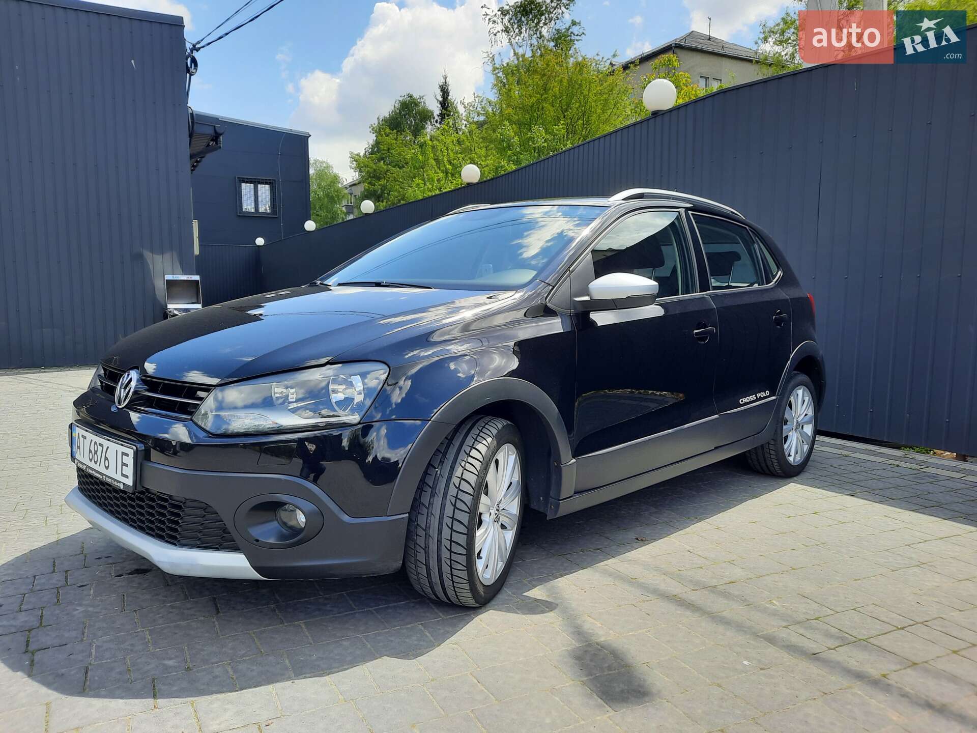 VOLKSWAGEN POLO 2011