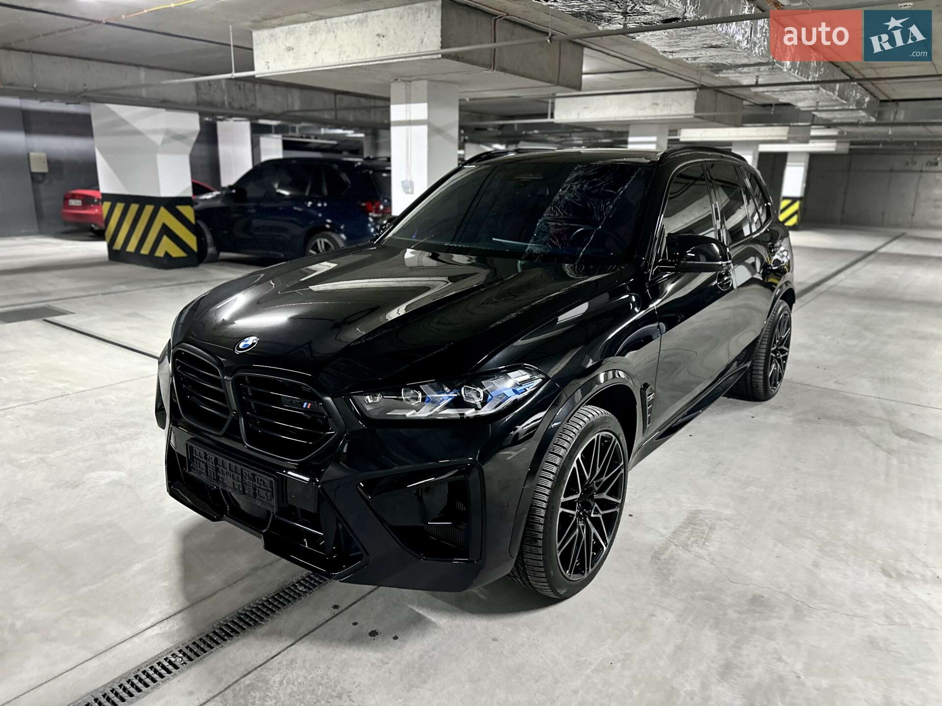Головне фото звіту автомобіля BMW X5 M 2023