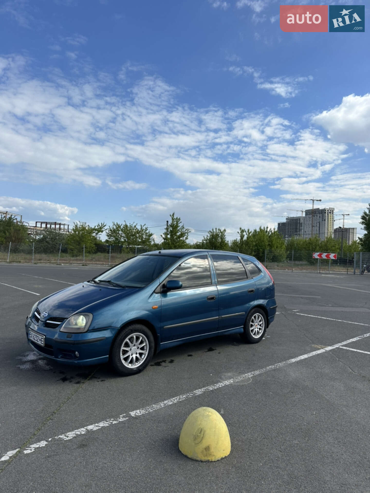 NISSAN ALMERA TINO 2002