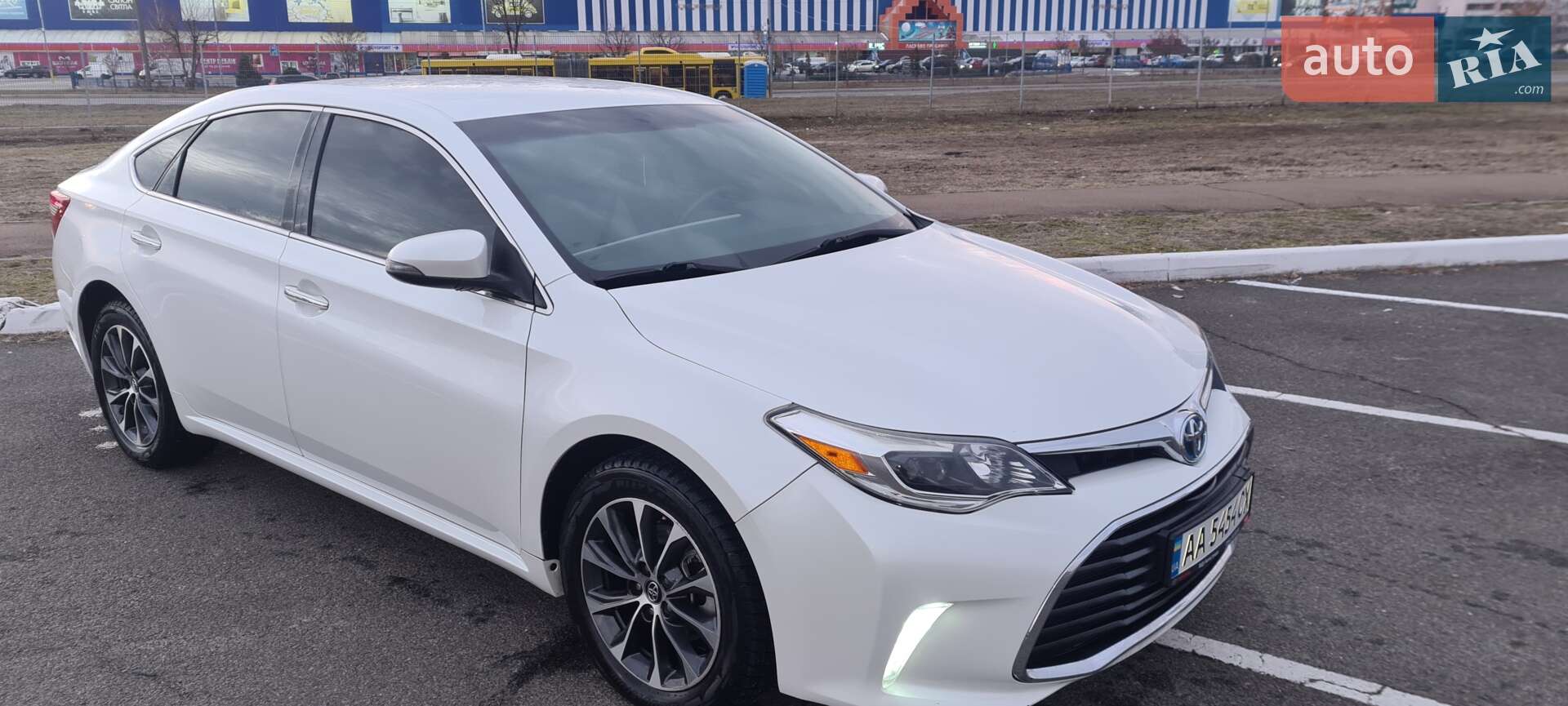 TOYOTA AVALON 2016