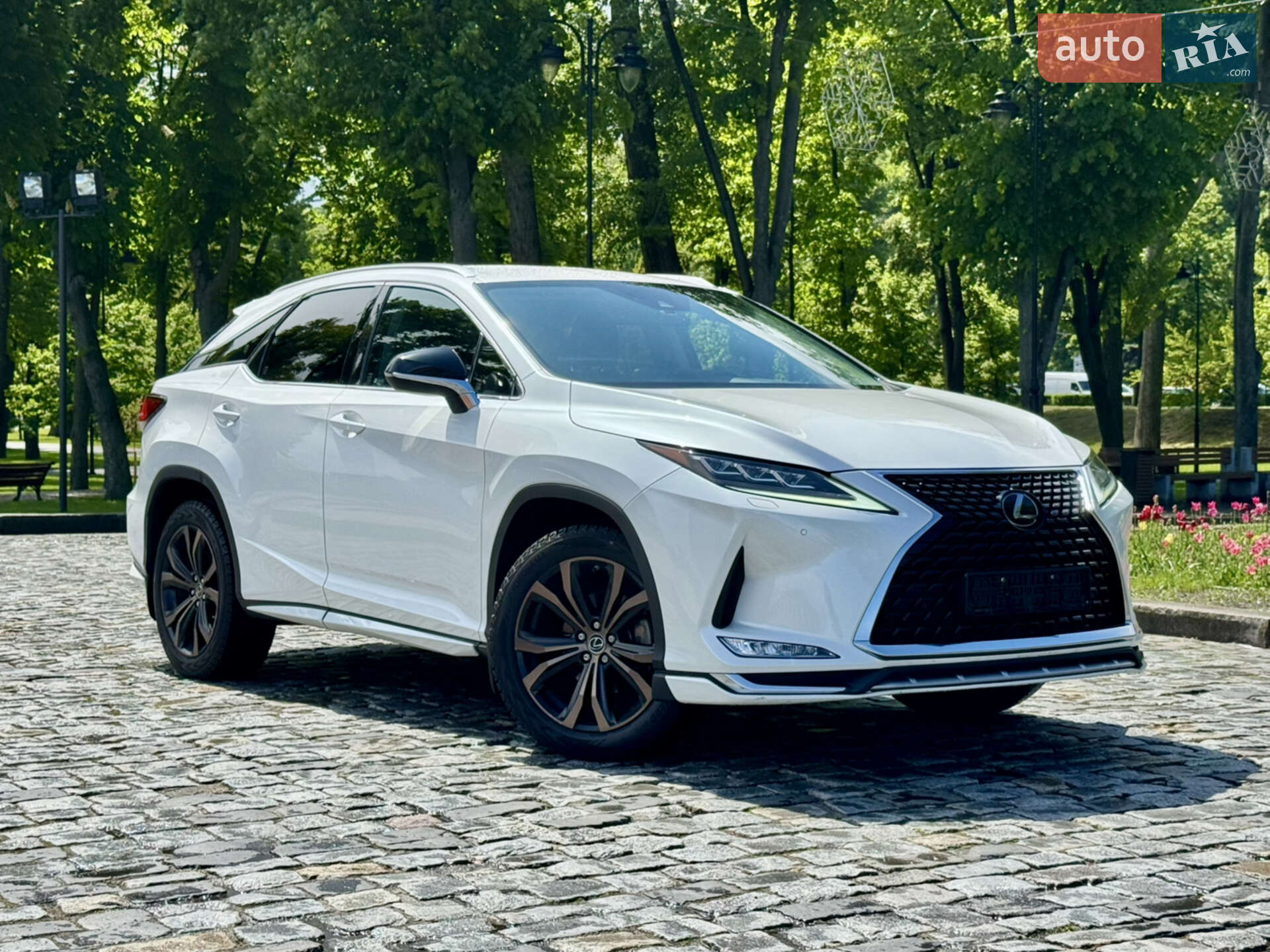 Головне фото звіту автомобіля LEXUS RX 350 2020