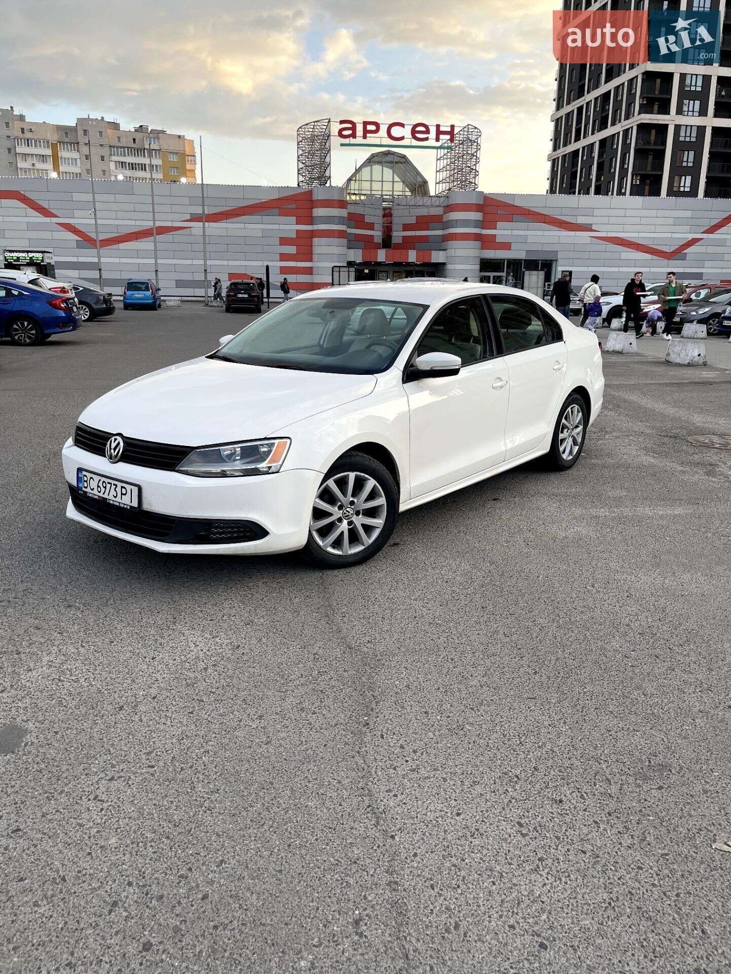 VOLKSWAGEN JETTA 2012