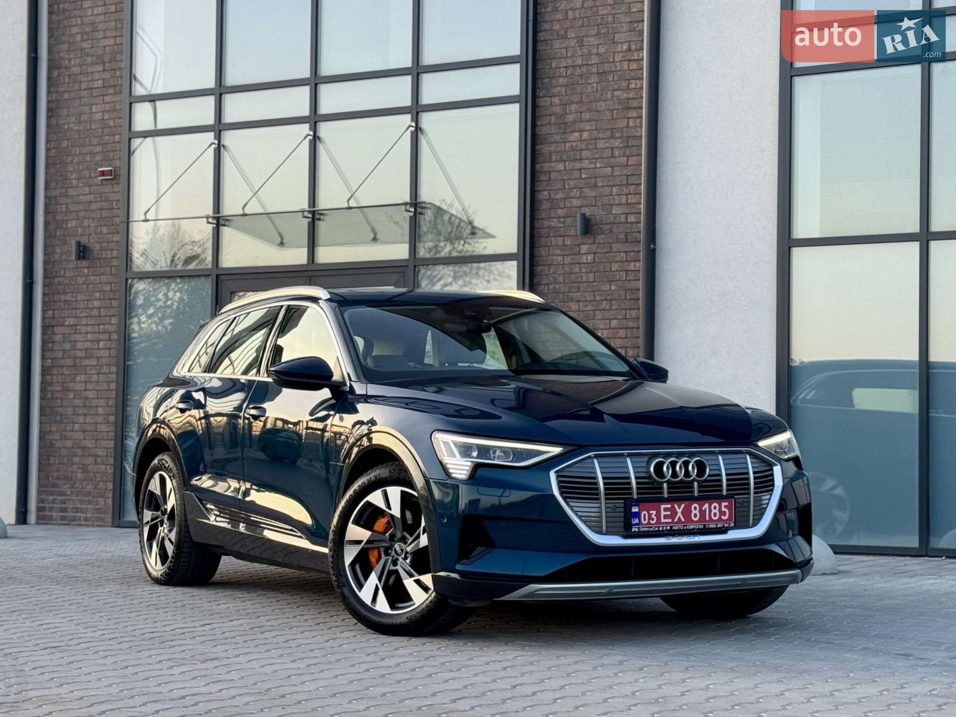 Головне фото звіту автомобіля AUDI E-TRON 55 2020