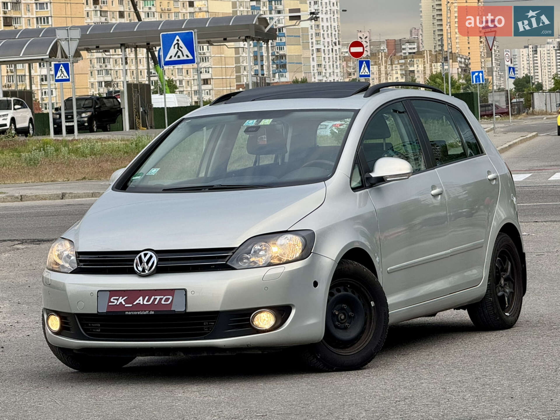 VOLKSWAGEN GOLF PLUS 2009