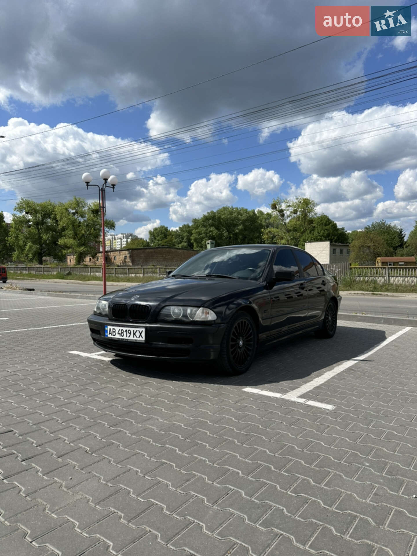 Головне фото звіту автомобіля BMW 320D 2001