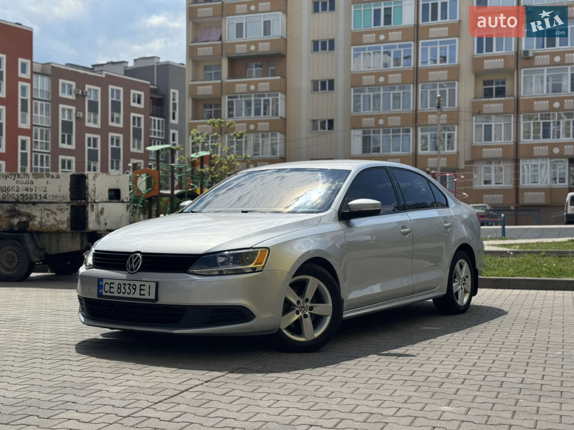 VOLKSWAGEN JETTA 2011