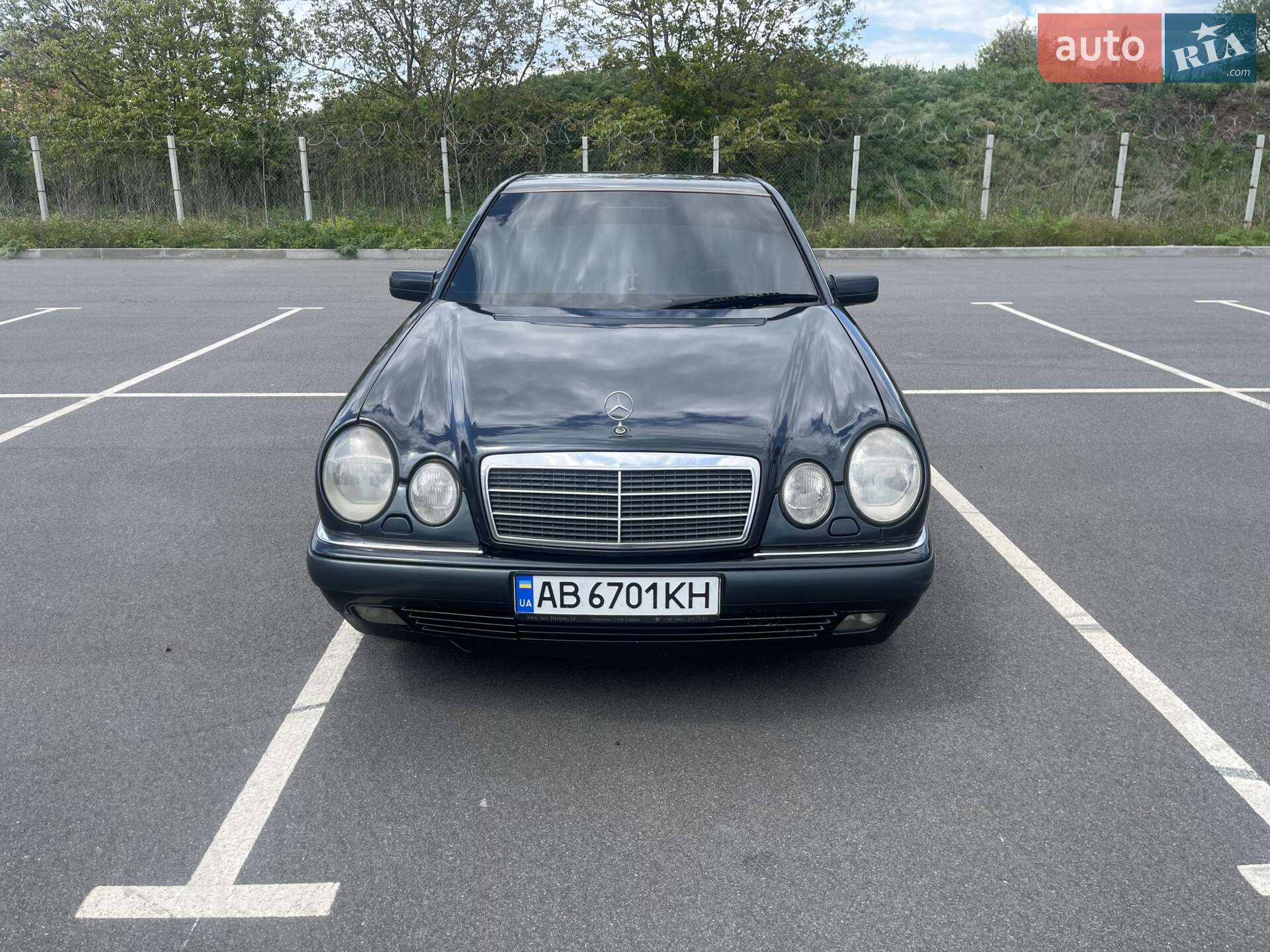 MERCEDES-BENZ E 320 1998